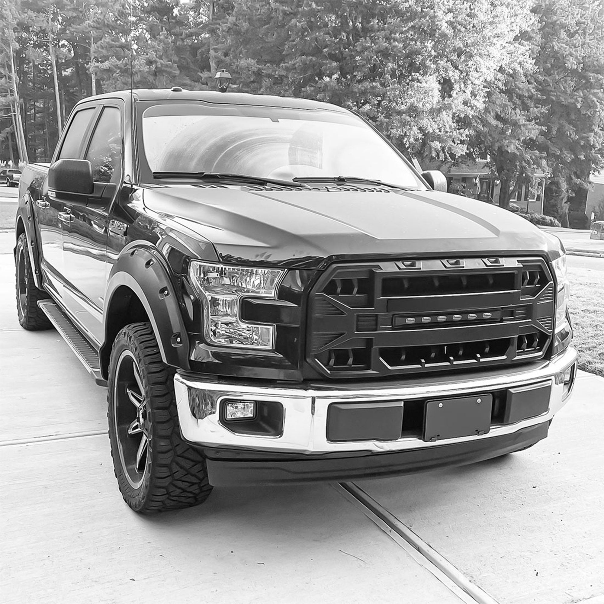 AMERICAN MODIFIED Armor Grille w/Off Road Lights 2015-2017 Ford F150 (Open Box) - VMInnovations