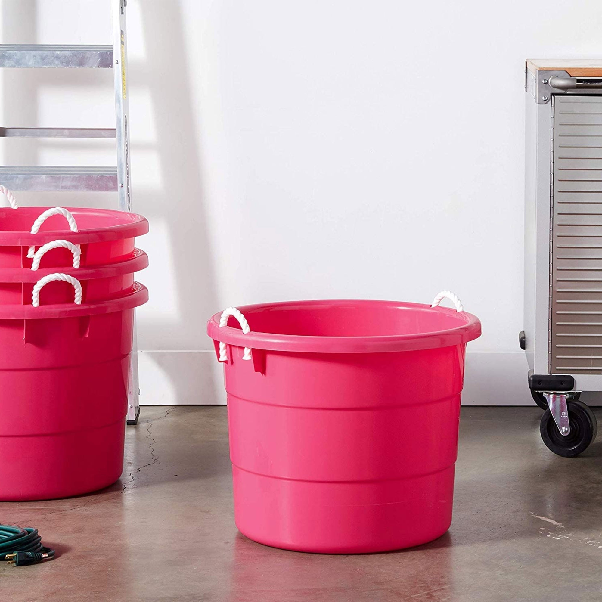 Homz Plastic 18 Gallon Utility Storage Bucket Tub w/ Rope Handle (2 Pack) (Used) - VMInnovations