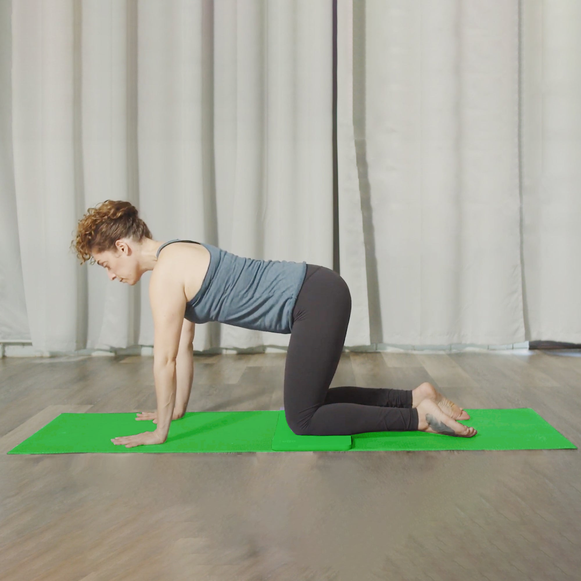BalanceFrom Fitness 1" Extra Thick Yoga Mat w/Knee Pad and Strap, Green (Used) - VMInnovations