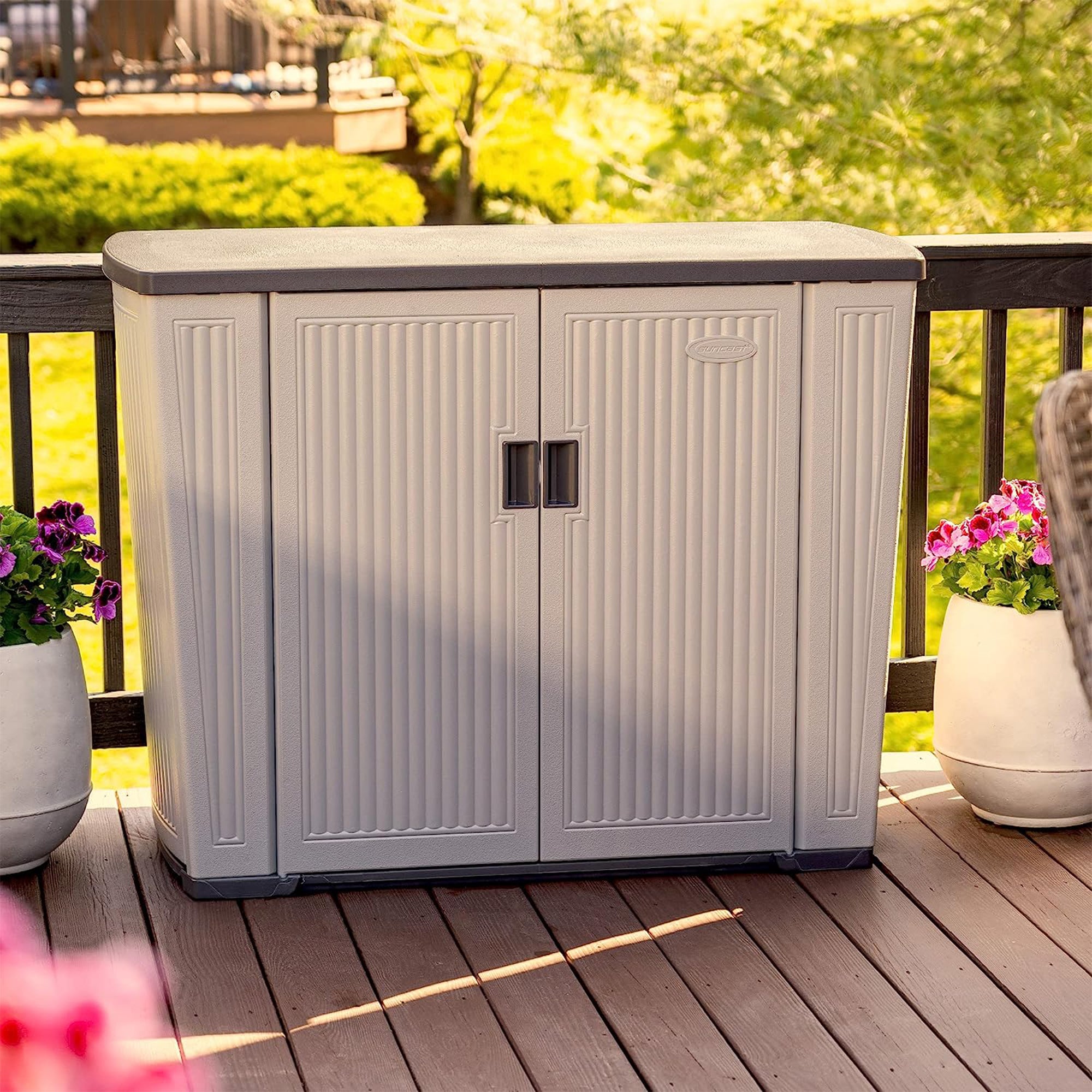 Suncast Backyard Oasis 130 Gallon Outdoor Storage Shed Basic Unit, Dove Gray - VMInnovations
