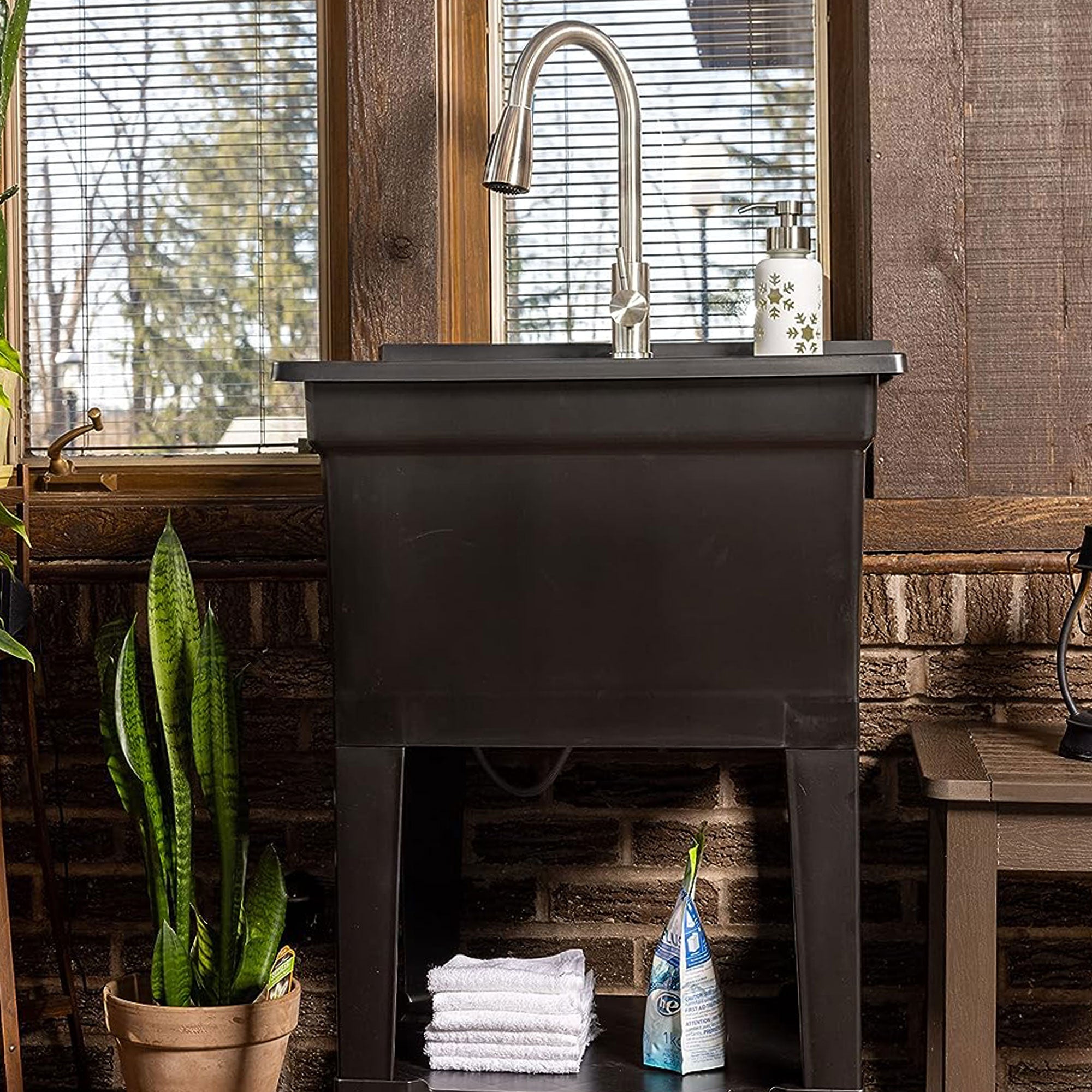 UTILITYSINKS Plastic 24" Freestanding Compact Workshop Utility Tub Sink, Black - VMInnovations