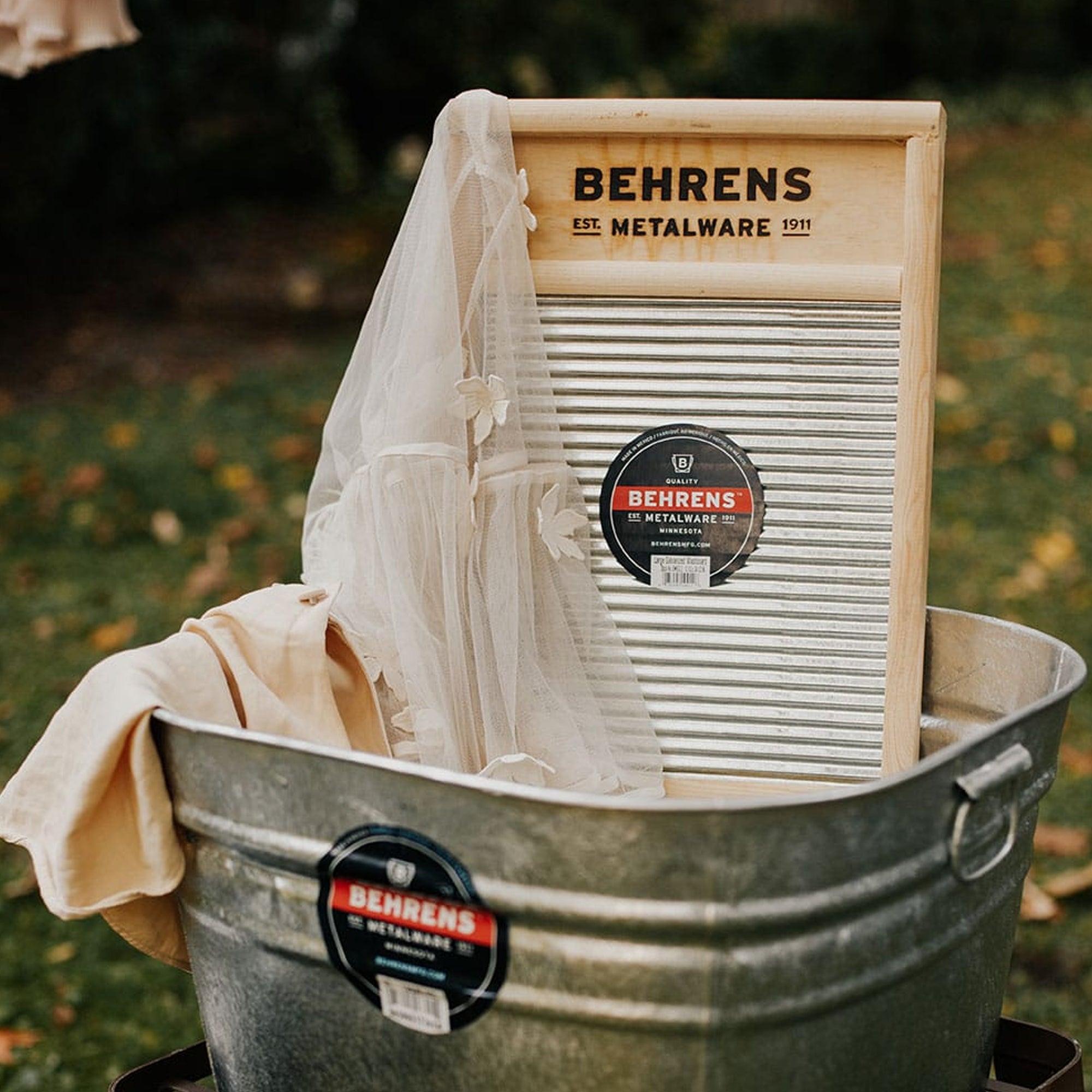 Behrens Galvanized Steel/Wood Washboard Manual Clothes Washing Machine, Large - VMInnovations