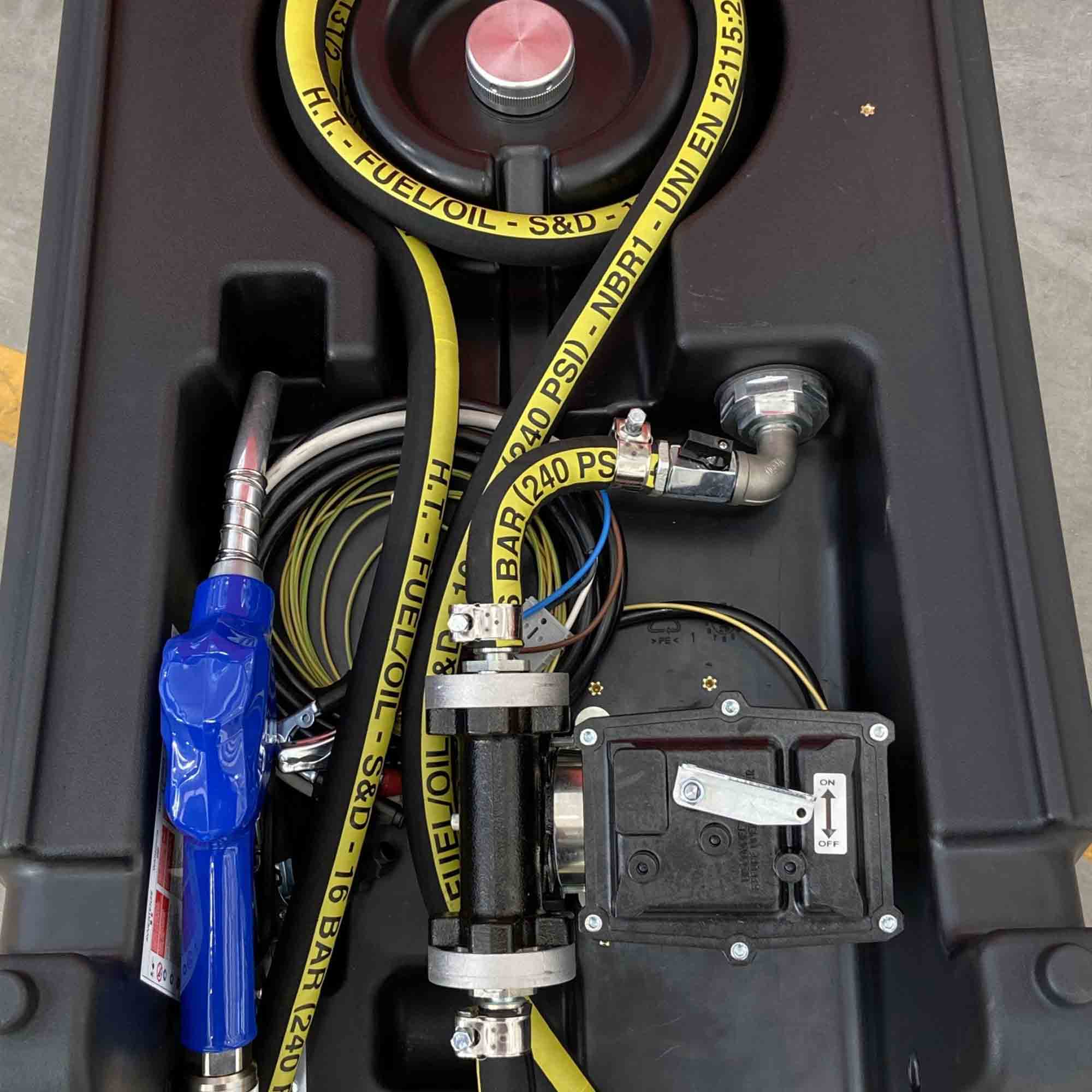 AM-TANK 58 Gal Gasoline & Diesel Fuel Tank w/12 Volt Pump & Covering Lid (Used) - VMInnovations