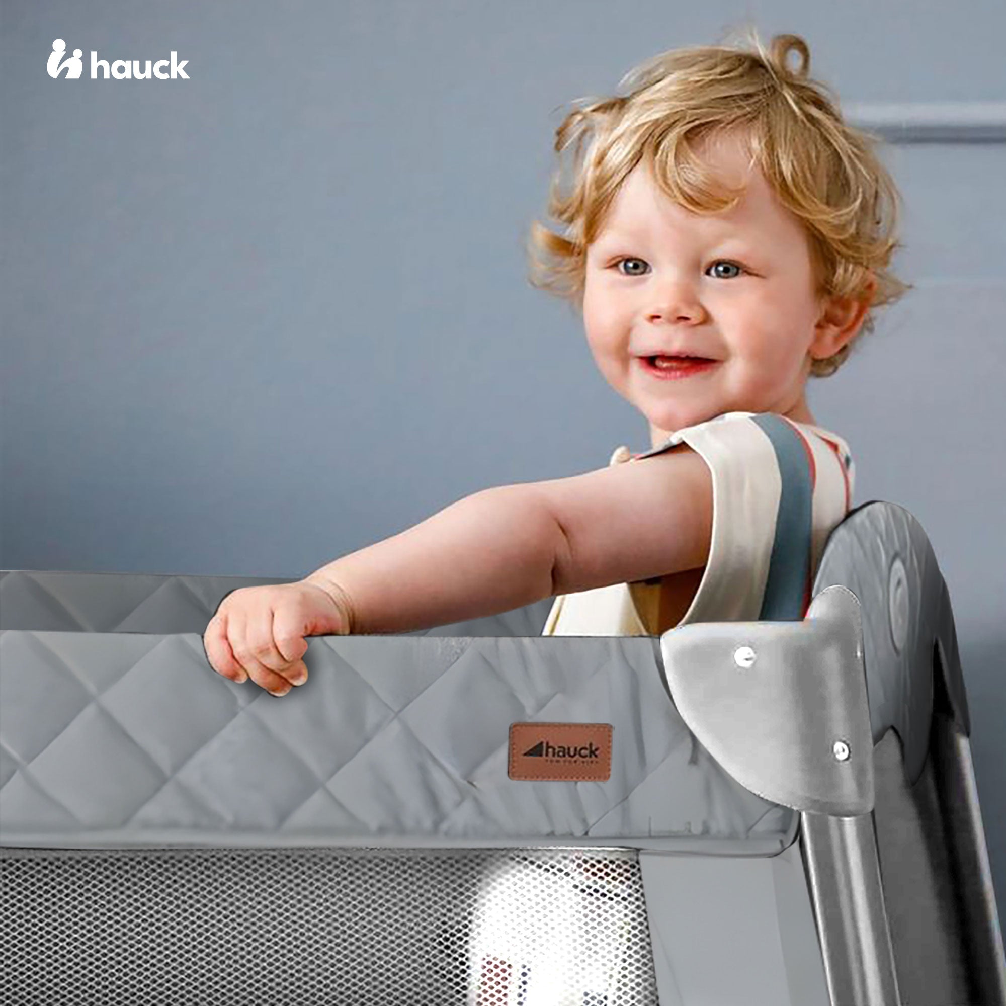 hauck Play N Relax Portable Baby Crib w/ Travel Bag, Quilted Grey (Open Box) - VMInnovations