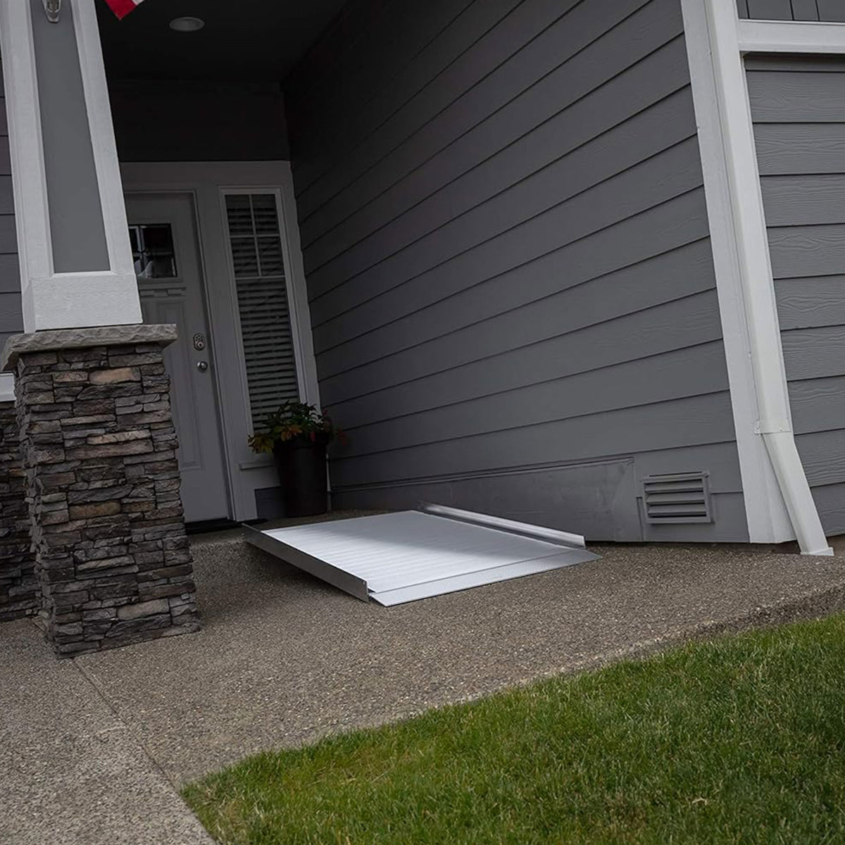 EZ-ACCESS GATEWAY 3G 3 Foot Solid Surface Aluminum Portable Wheelchair Ramp