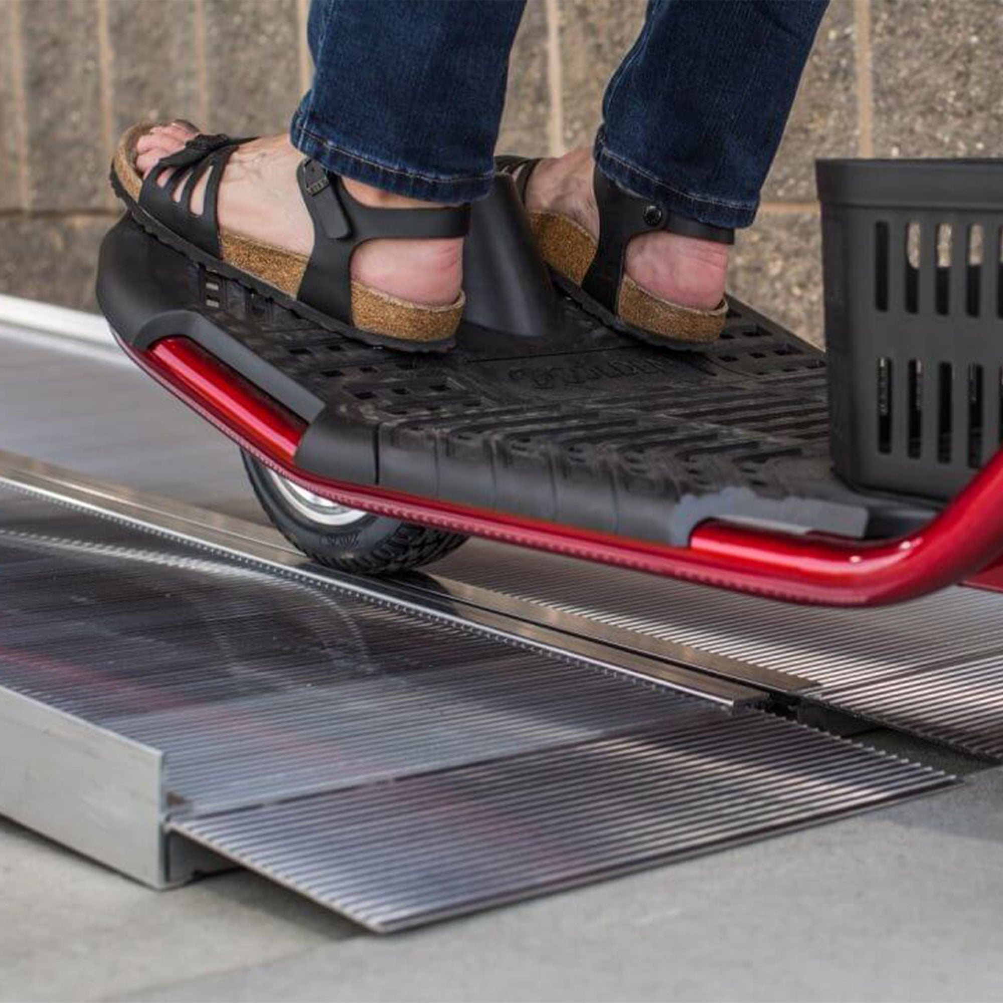 EZ-ACCESS SUITCASE 7’ x 30" Singlefold Ramp Suited for Minivans & SUVs(Open Box) - VMInnovations