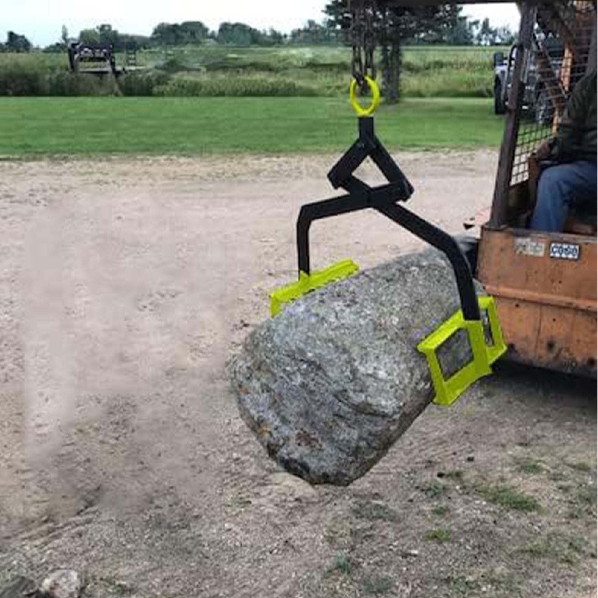 Boulder Tuff Powder Coated 1,100 Pound Capacity Rock Boulder Tongs, Green (Used) - VMInnovations