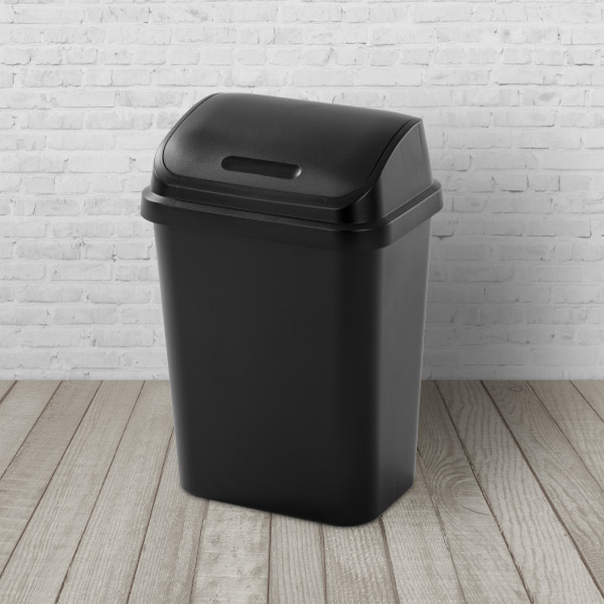 Sterilite 7.8 Gallon SwingTop Plastic Easy to Clean Wastebasket with Lid, Black