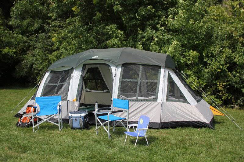 Tahoe Gear Prescott 12 Person 3-Season Family Cabin Tent (Used)