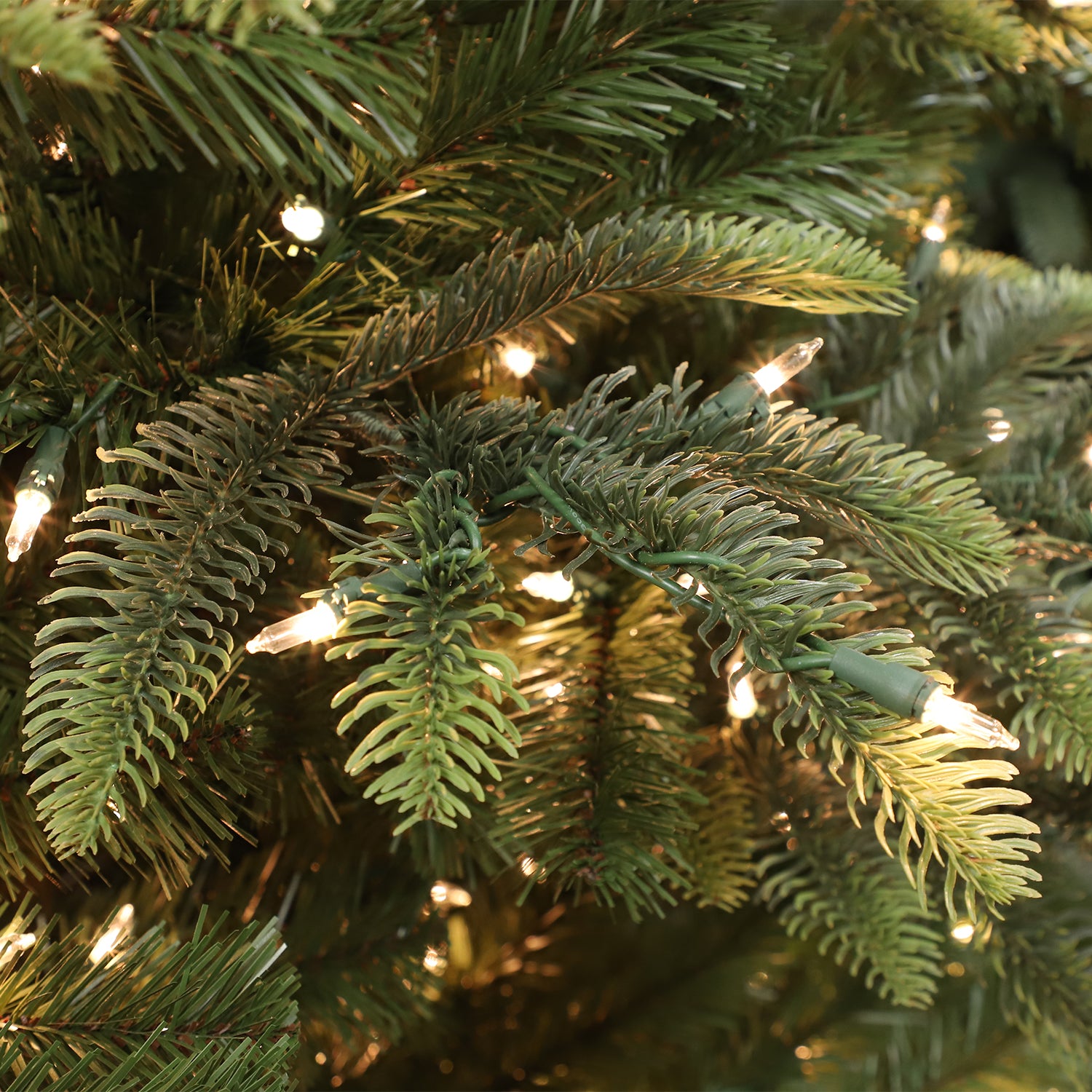 Puleo International 7.5 Ft Montclair Fir Artificial Prelit Christmas Tree (Used) - VMInnovations