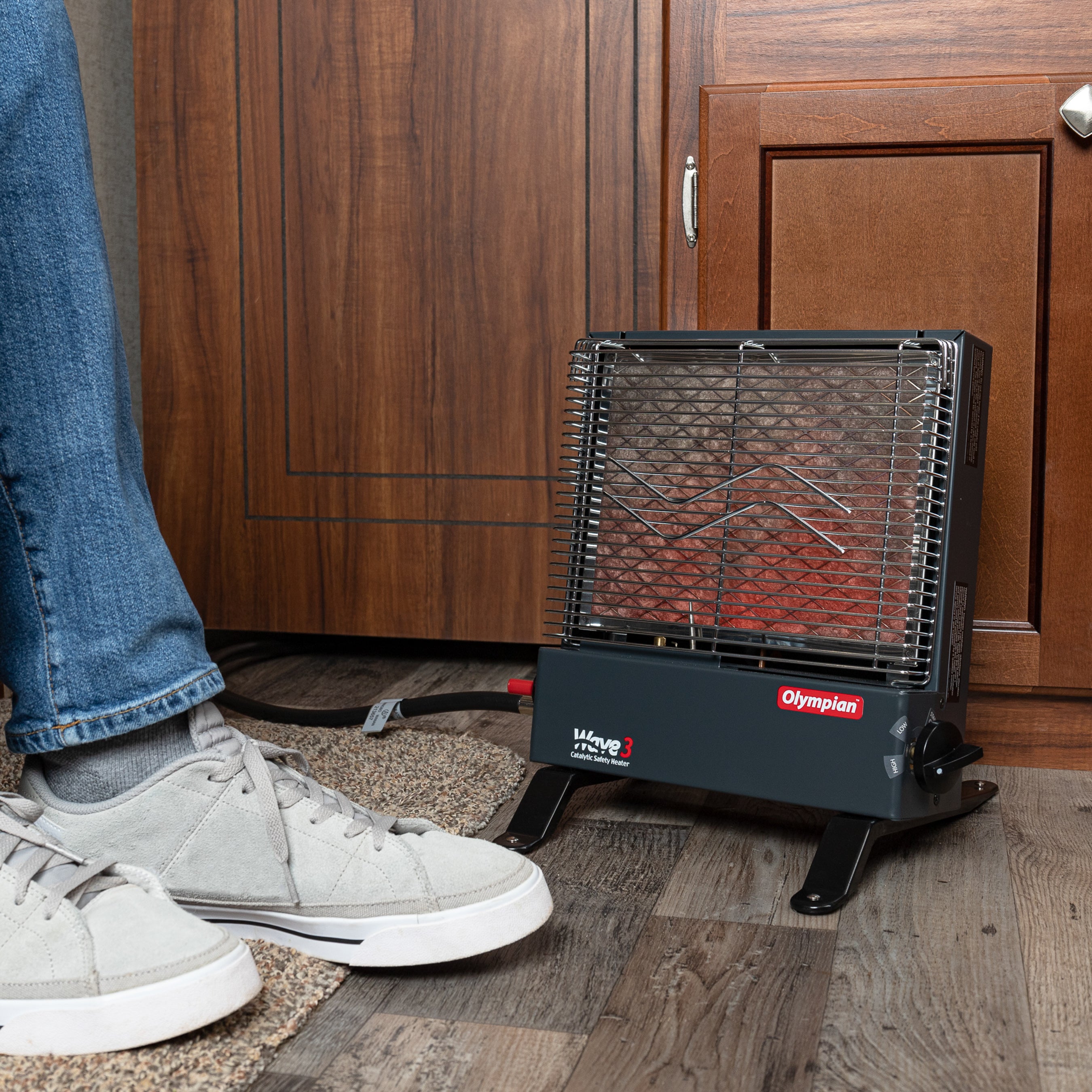Camco Olympian Wave-3 Portable Catalytic Safety Heater for RV Use, 3,000 BTU