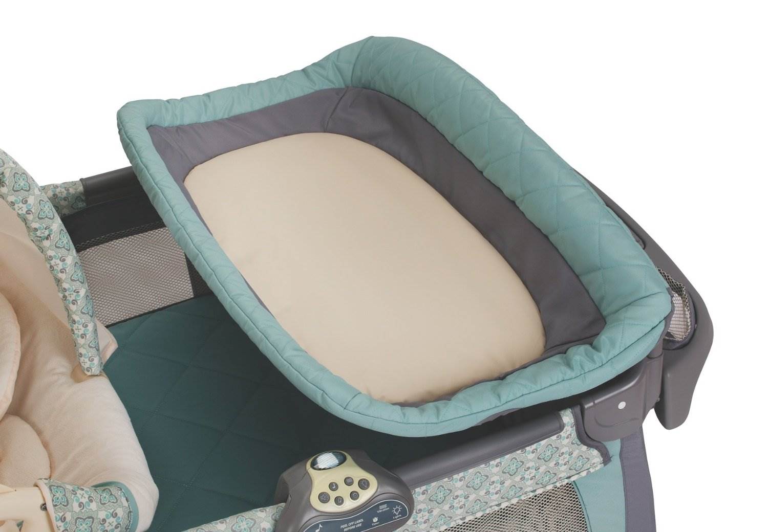 Graco Pack 'n Play Playard with Cuddle Cove Rocking Seat, Winslet (Open Box)
