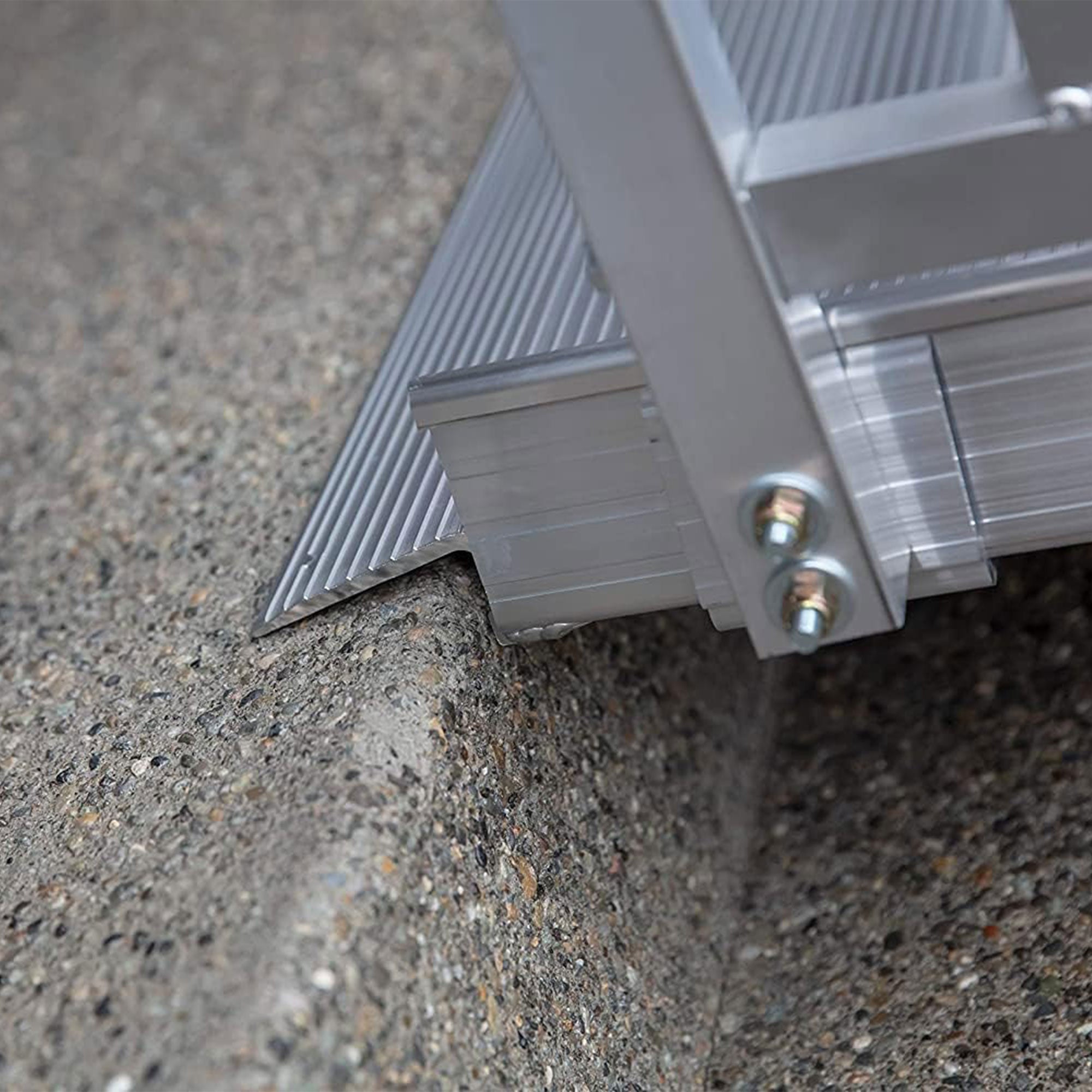 EZ-ACCESS GATEWAY 3G 8 Foot Aluminum Wheelchair Ramp with Vertical Picket Rail - VMInnovations