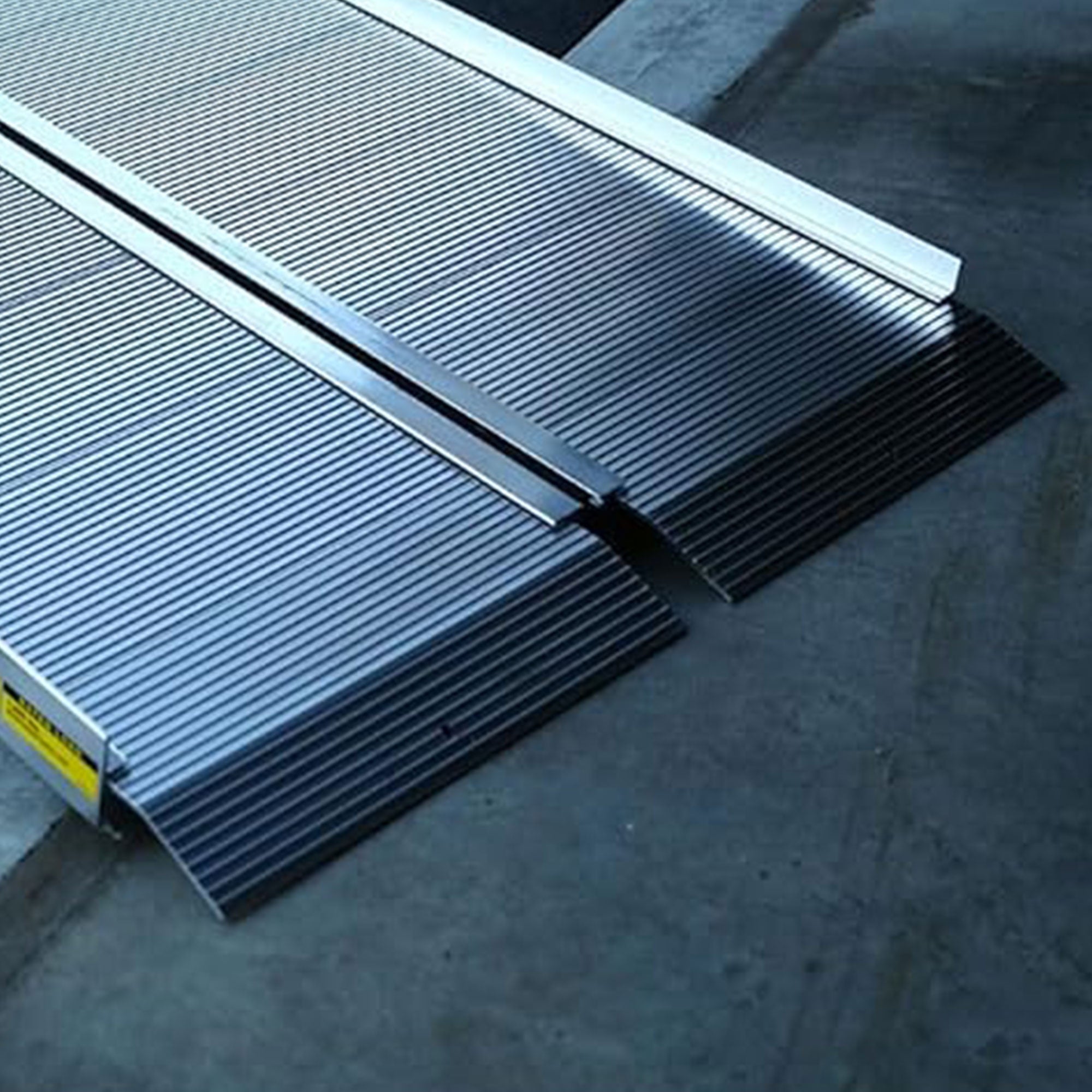 EZ-ACCESS TRAVERSE 2 Foot Aluminum Singlefold Portable Loading Ramp, Silver - VMInnovations