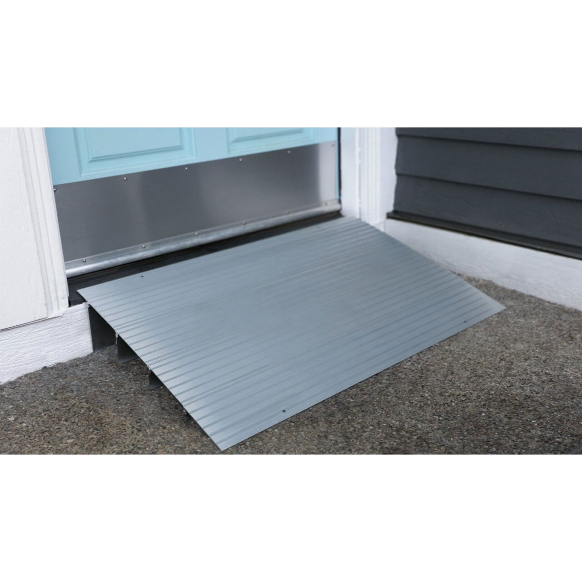 EZ-ACCESS TRANSITIONS 2” Portable Self Supporting Aluminum Entry Ramp (Open Box) - VMInnovations