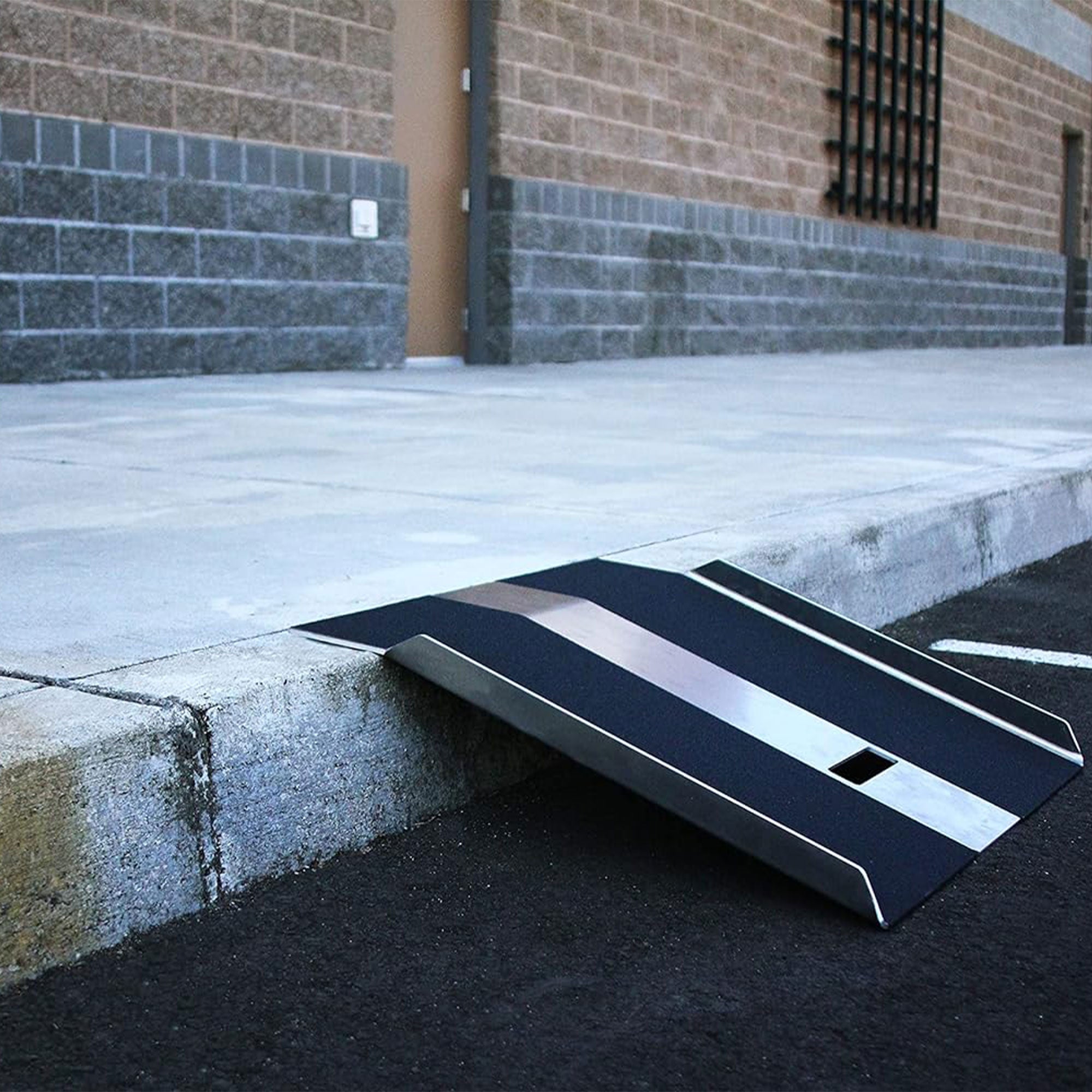 EZ-ACCESS Curb Plate for Moving Cargo, Service Carts, and Wheelchairs (Open Box) - VMInnovations