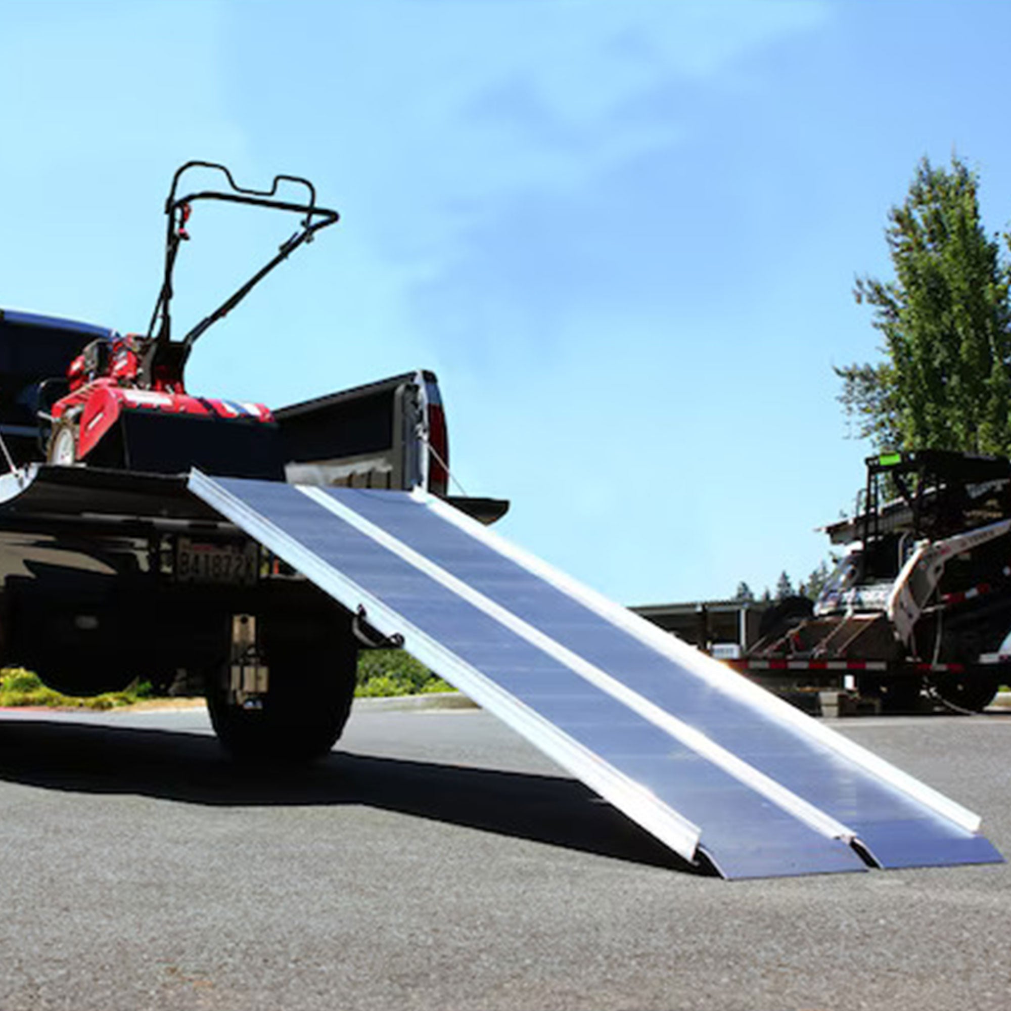 EZ-ACCESS TRAVERSE 4 Ft Aluminum Singlefold Portable Loading Ramp, Silver (Used) - VMInnovations