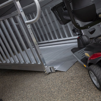 EZ-ACCESS GATEWAY 3G 4 Foot Aluminum Wheelchair Ramp with Vertical Picket Rail