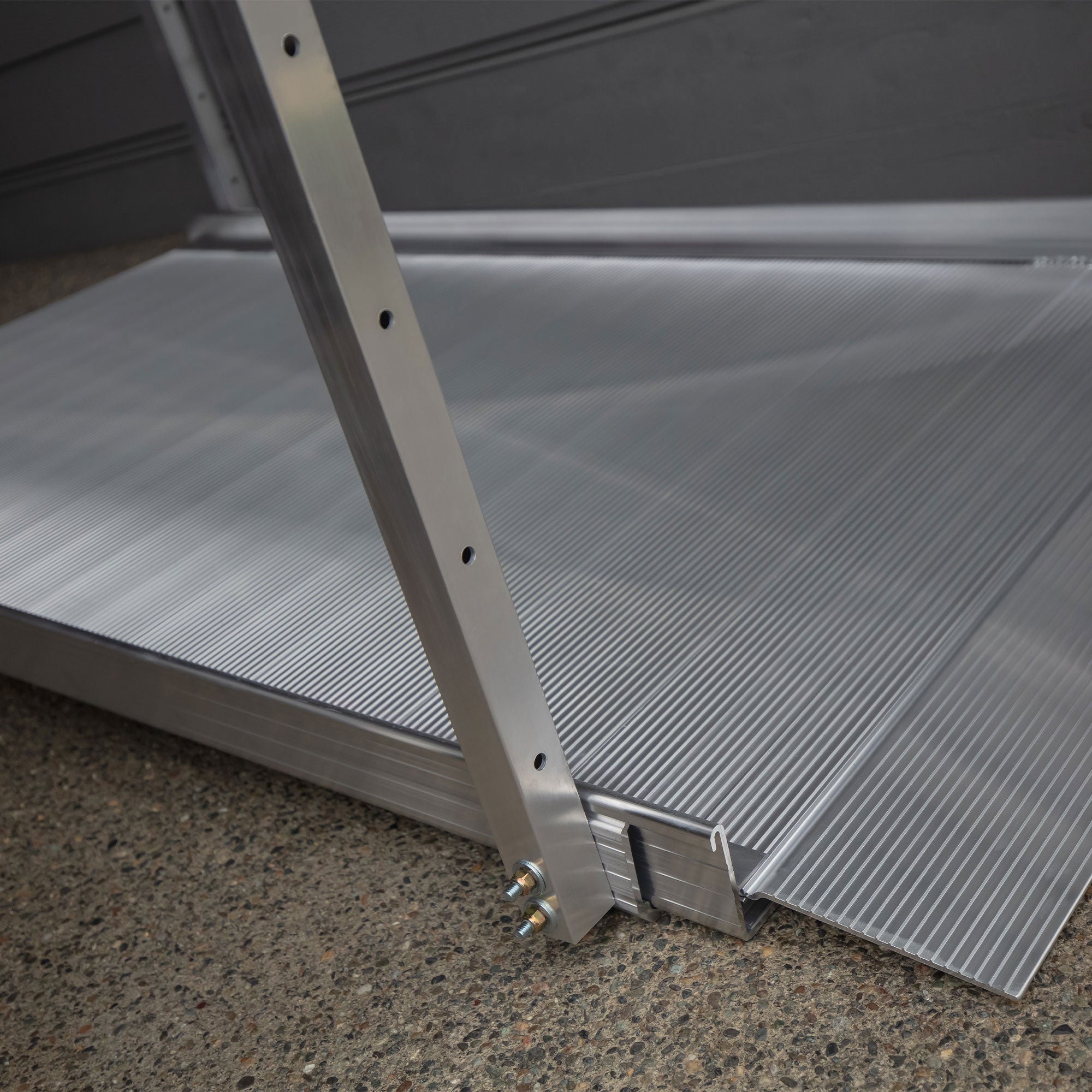 EZ-ACCESS GATEWAY 3G 9 Foot Solid Surface Aluminum Portable Wheelchair Ramp - VMInnovations