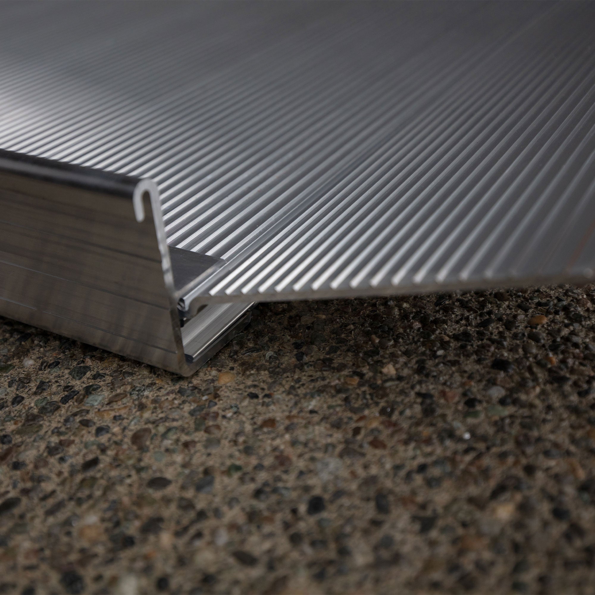 EZ-ACCESS GATEWAY 3G 9 Foot Solid Surface Aluminum Portable Wheelchair Ramp - VMInnovations