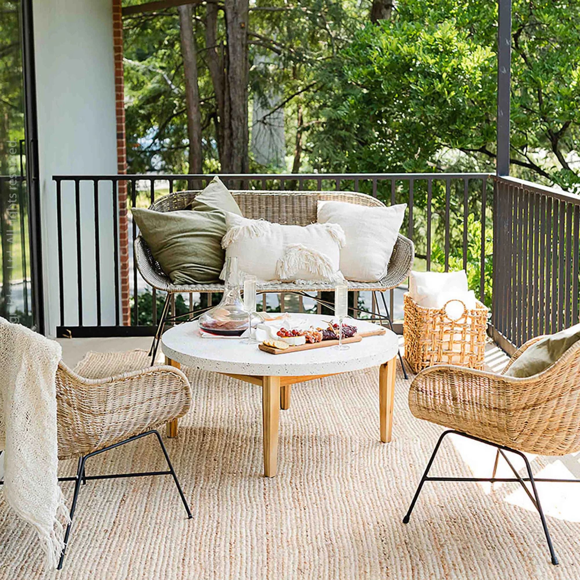 texxture Ormond Woven Rattan Settee with Metal Legs, Home Furniture, Natural - VMInnovations