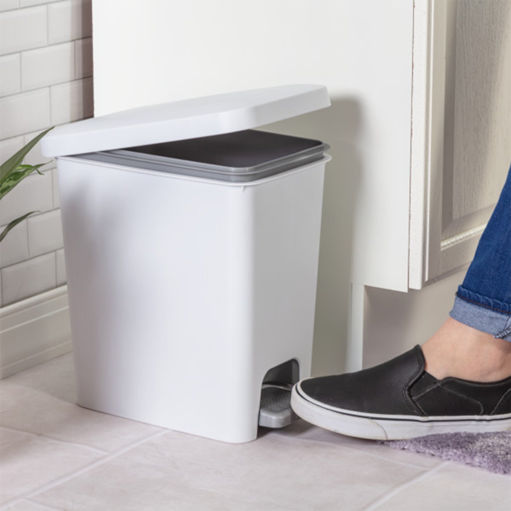 Sterilite 2.7 Gallon Rectangular Step On Trash Bin Wastebasket, White (6 Pack)