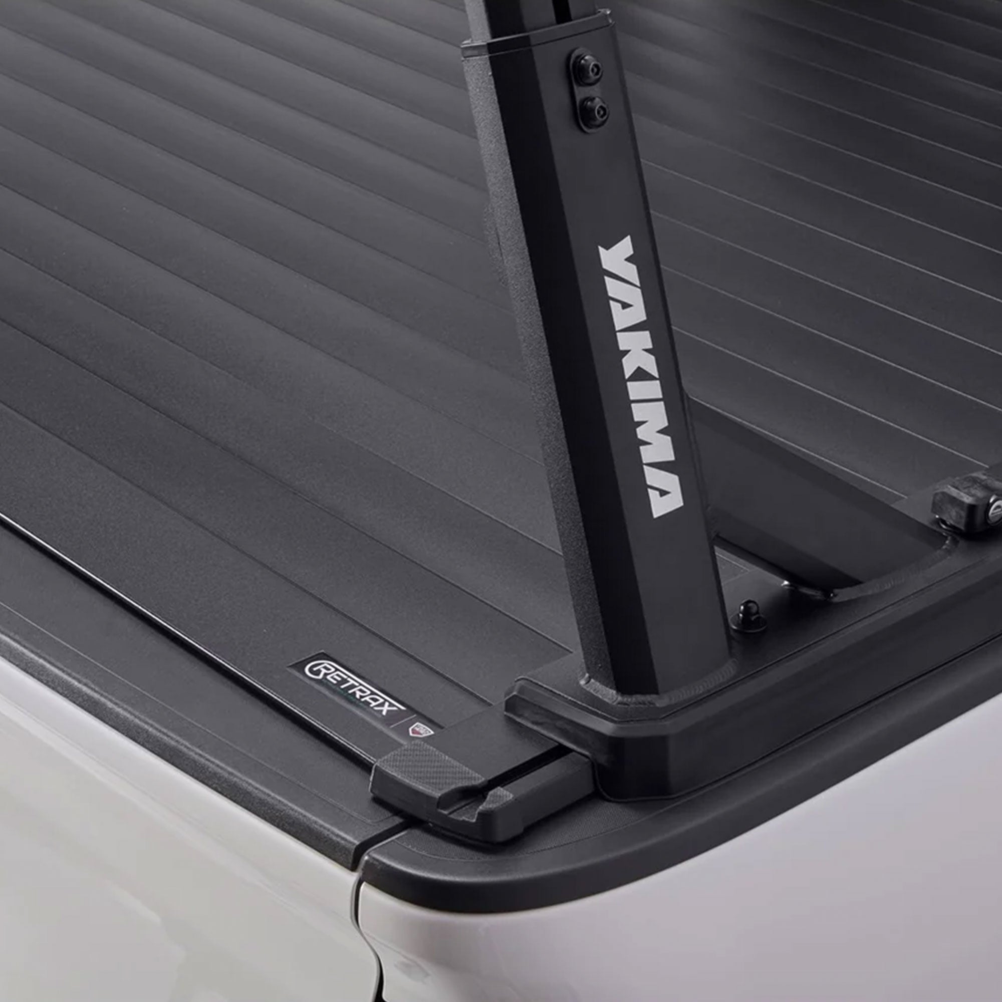Yakima Aluminum OverHaul HD Towers with Tonneau Kit Mounting Hardware, Black - VMInnovations