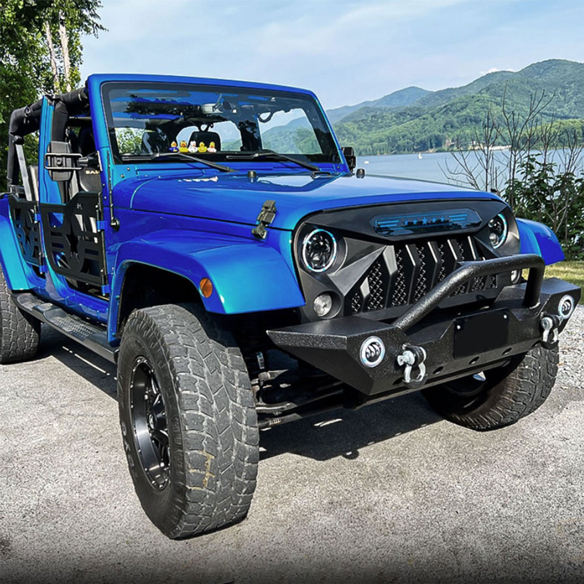 AMERICAN MODIFIED Gladiator w/Blue Lights for 07-18 Jeep Wrangler JK (Open Box) - VMInnovations