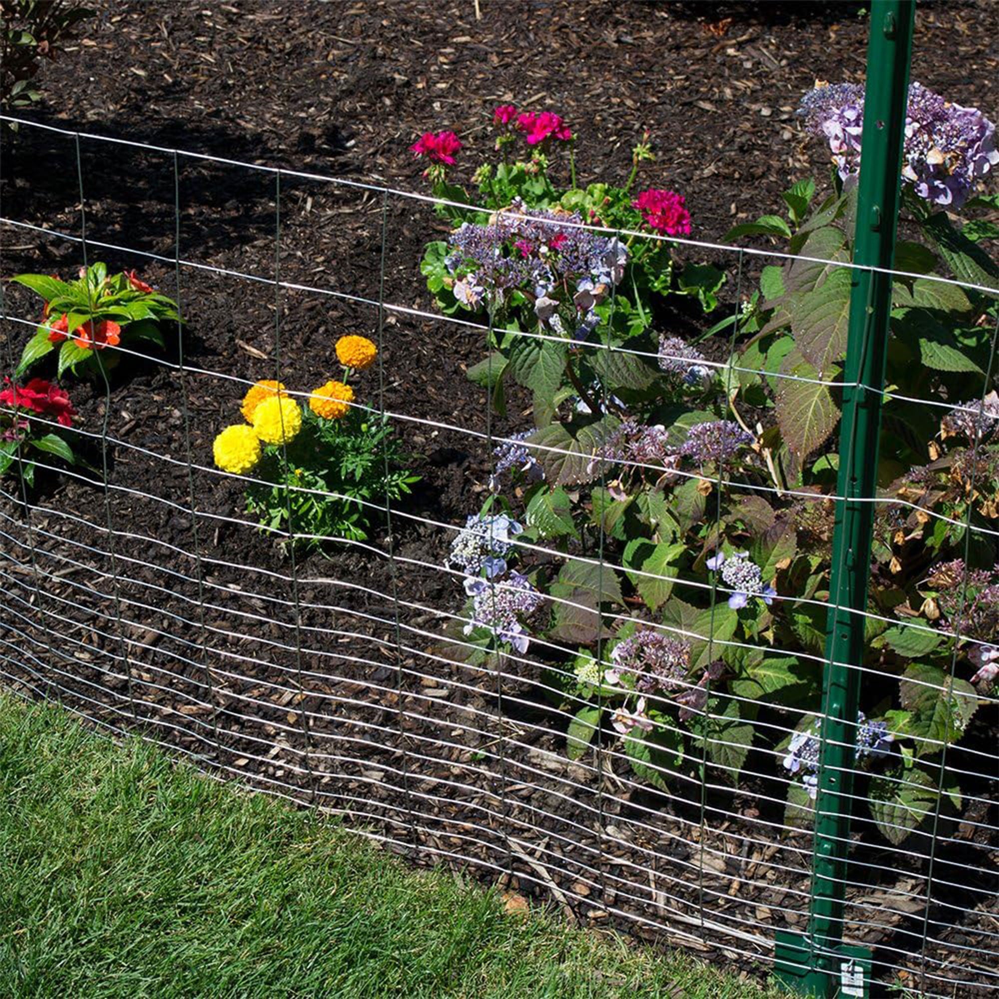 YardGard 12.5 Gauge Galvanized Welded Wire Fence for Lawn & Plant Care Products - VMInnovations
