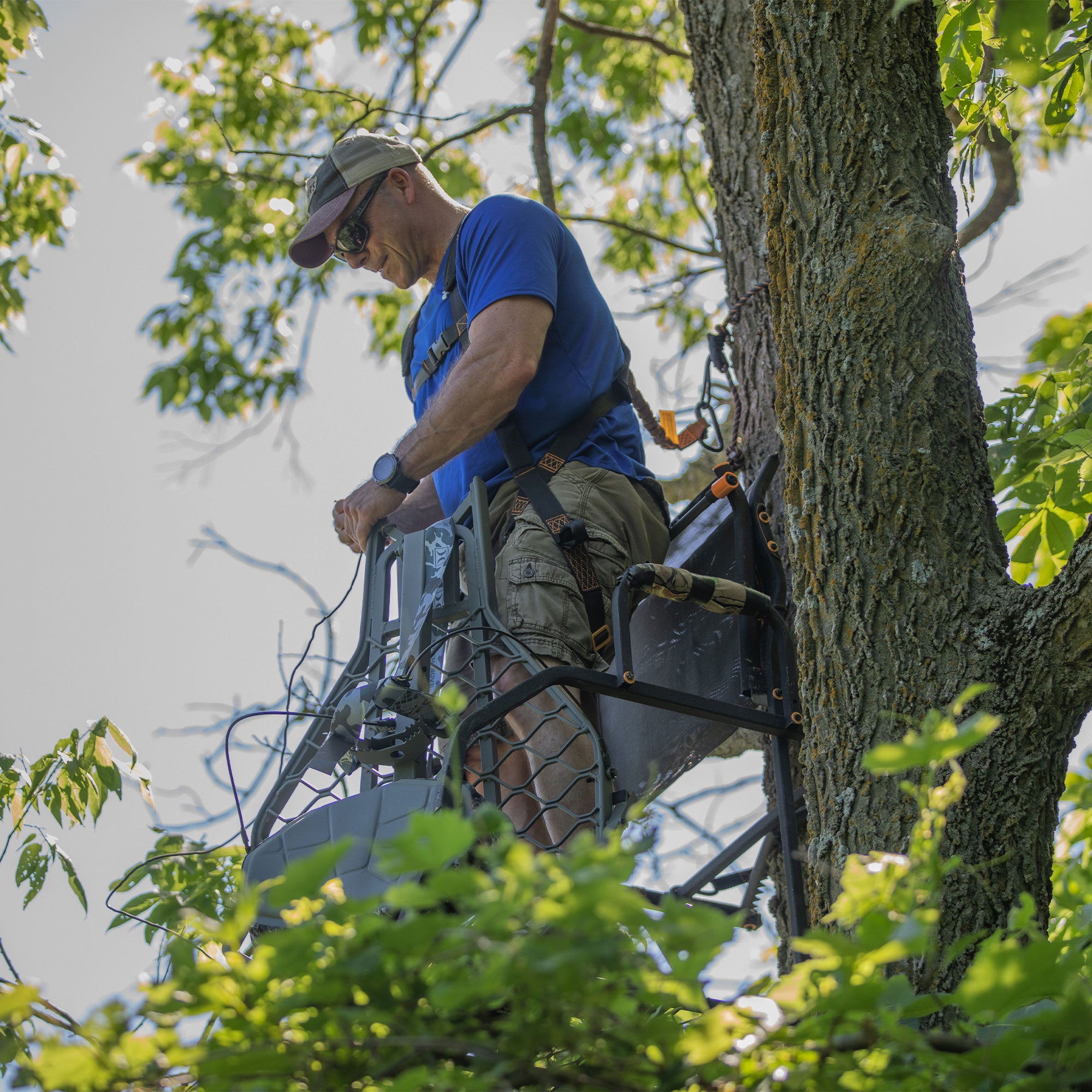 Muddy The Stronghold 1.5 Deer Hunting Ladderstand Climbing Tree Stand(For Parts) - VMInnovations