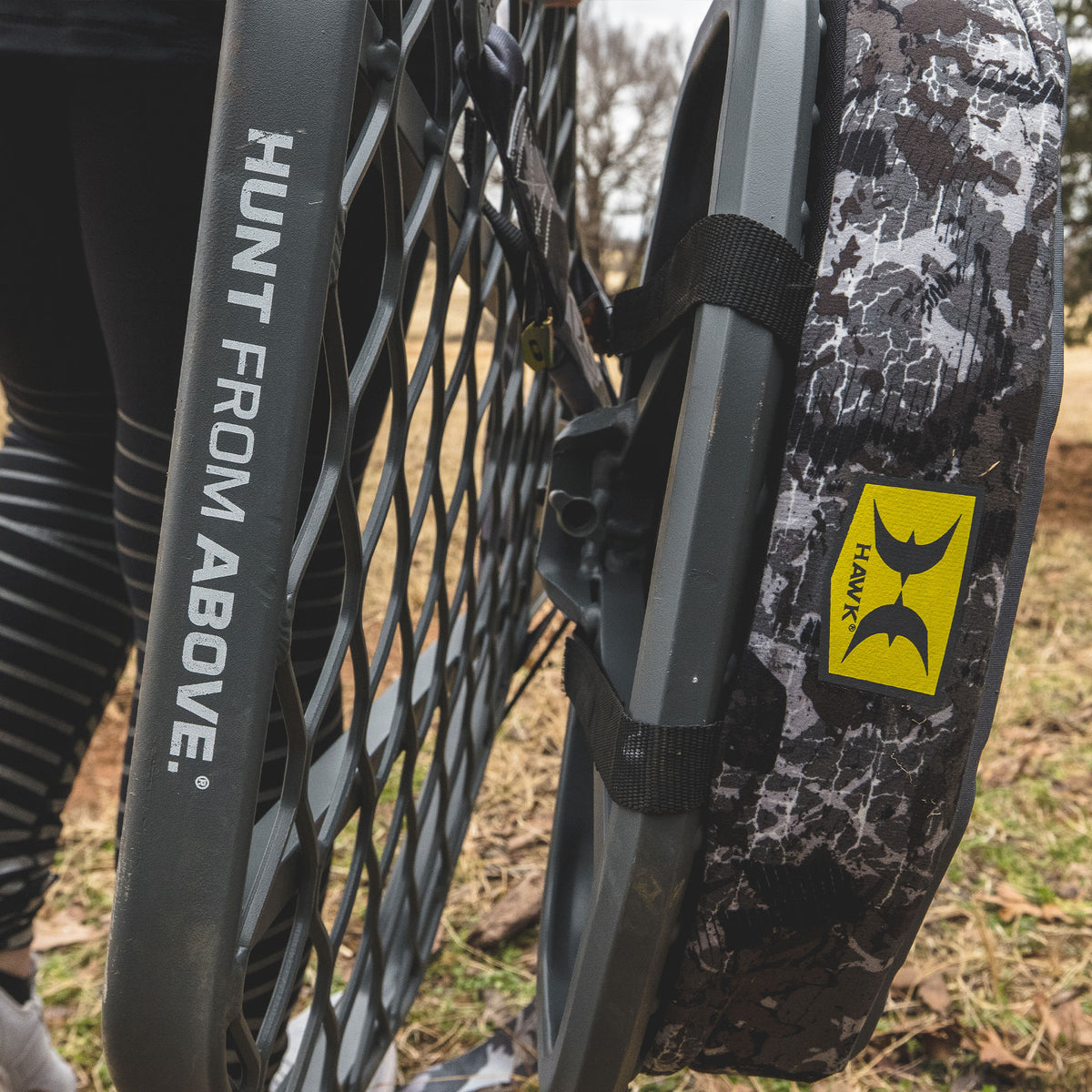 Hawk Mega Combat Hang On Tree Stand, Deer Stand w/ XL Saddle Platform (Open Box) - VMInnovations