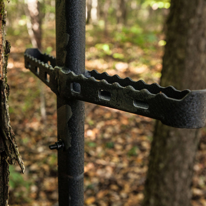 Hawk Traction Climbing Stick, 20' Tree Climbing Ladder Hunting Gear, Extra Grip - VMInnovations