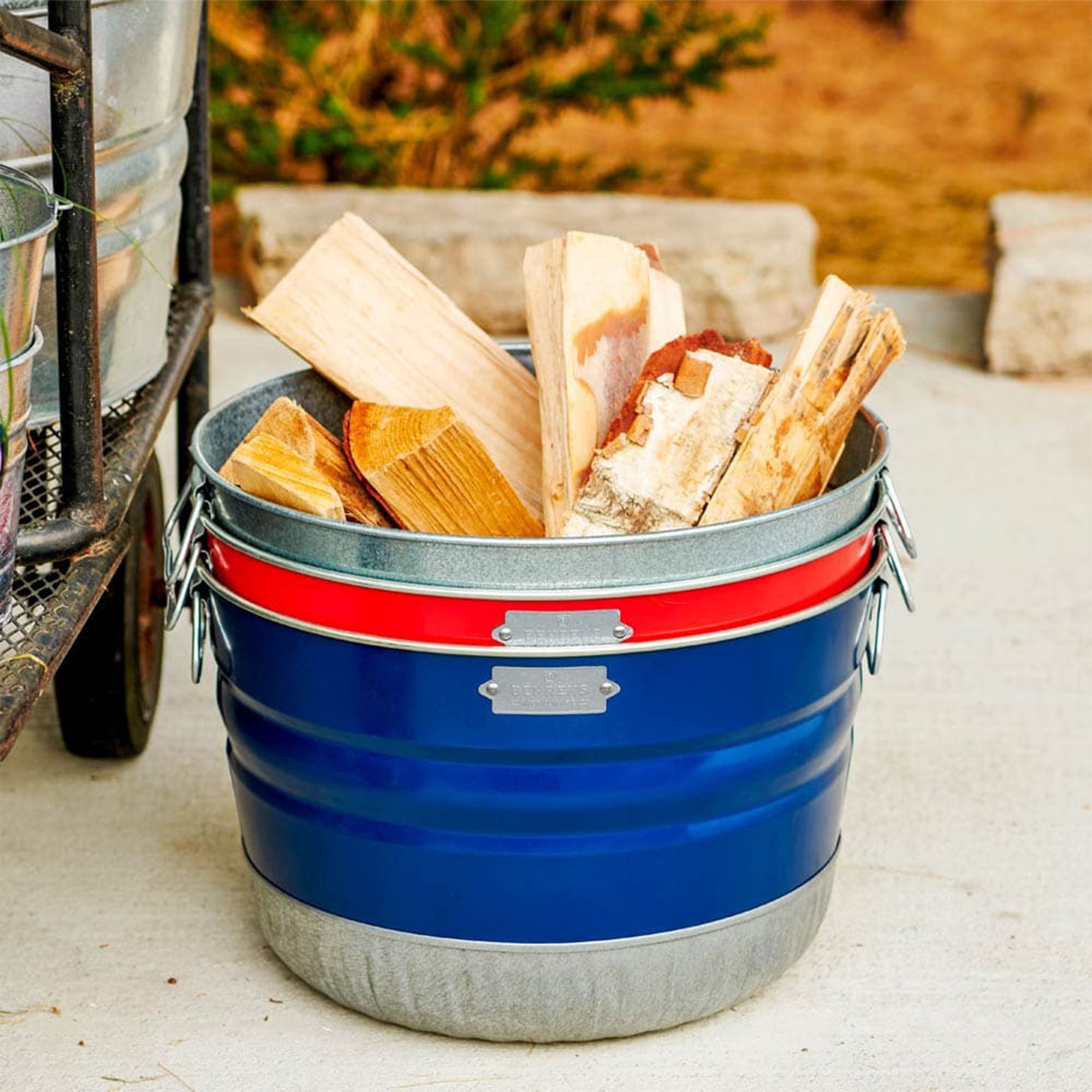 Behrens 9 Gal Galvanized Steel Basket with Wire Handle, Navy Blue (Open Box) - VMInnovations