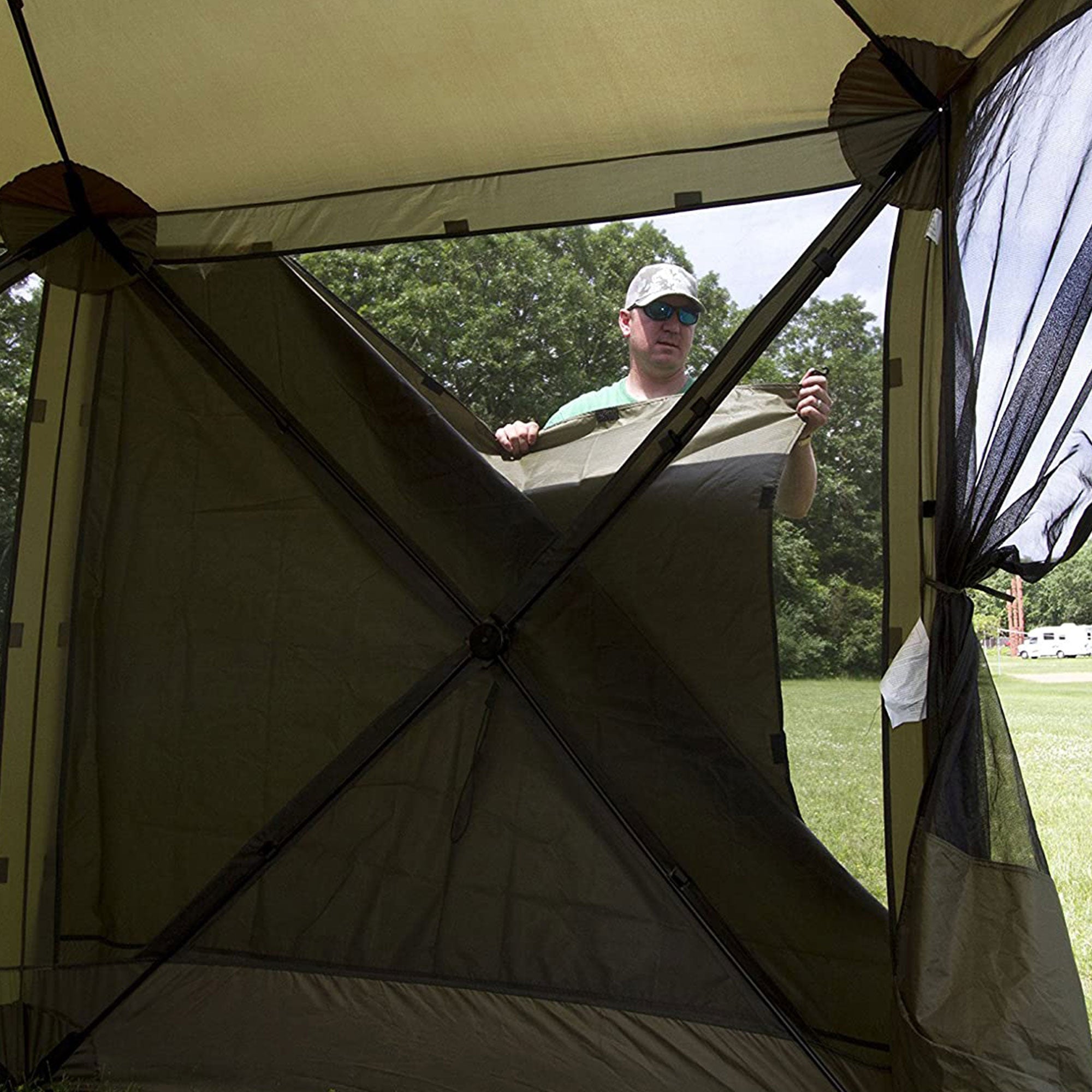 CLAM Quick Set Traveler 6x6Ft Outdoor + Clam Quick Set Screen Hub Tent (3 Pack) - VMInnovations