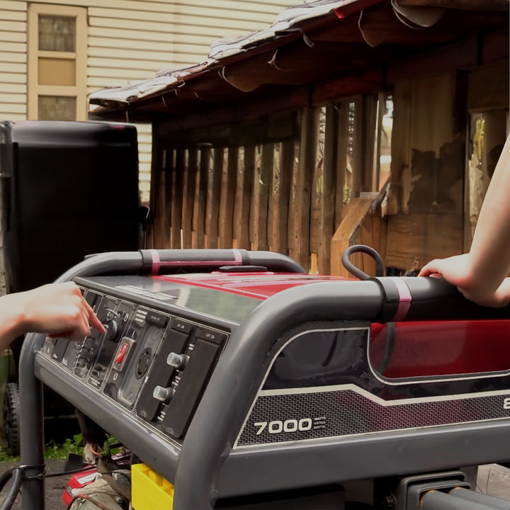 Briggs and Stratton Elite Series 7000 Watt Portable Generator with CO Guard - VMInnovations