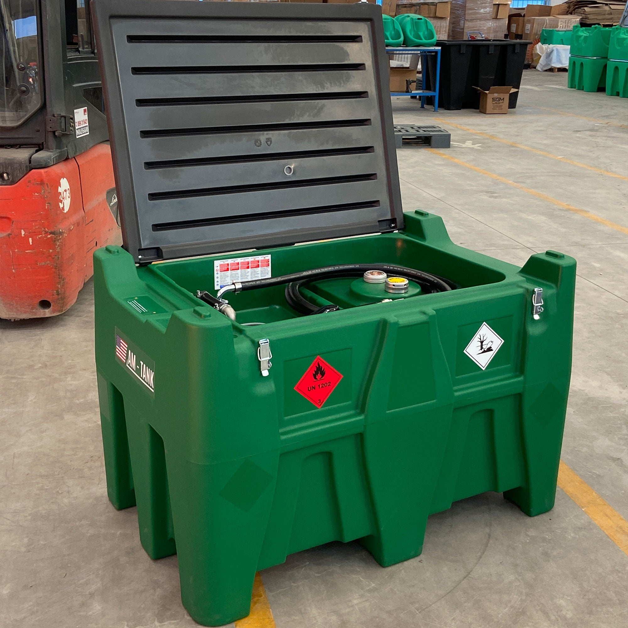 AM-TANK 116 Gal Portable Diesel Tank w/ Electric Transfer Pump & Storage, Green - VMInnovations