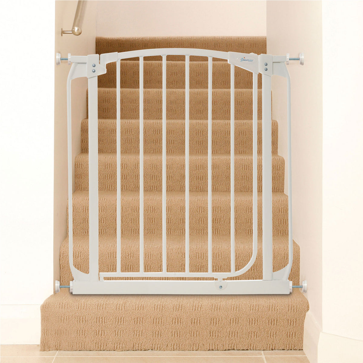 Dreambaby F160W Chelsea 28 to 32 Inch Auto-Close Baby Pet Safety Gate, White - VMInnovations