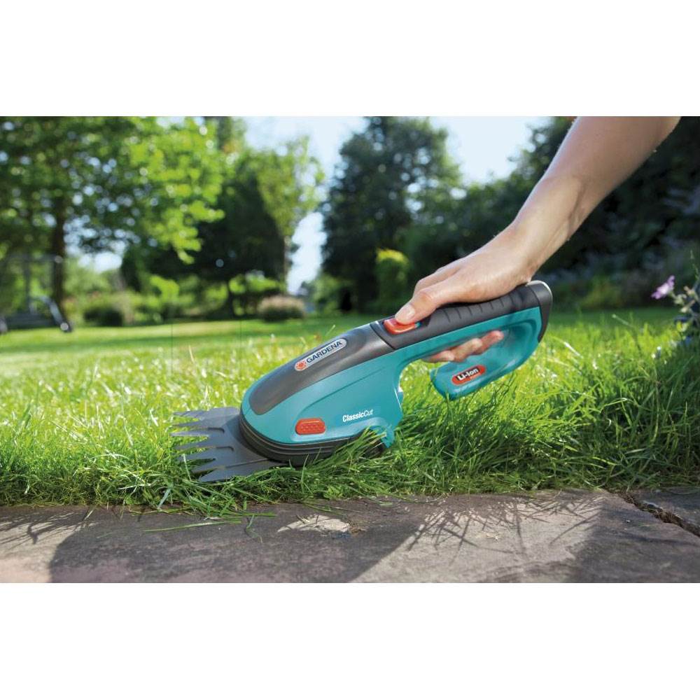 Gardena 3" Cordless Lithium-Ion Classic Cut Grass Shears, Blue (Open Box)