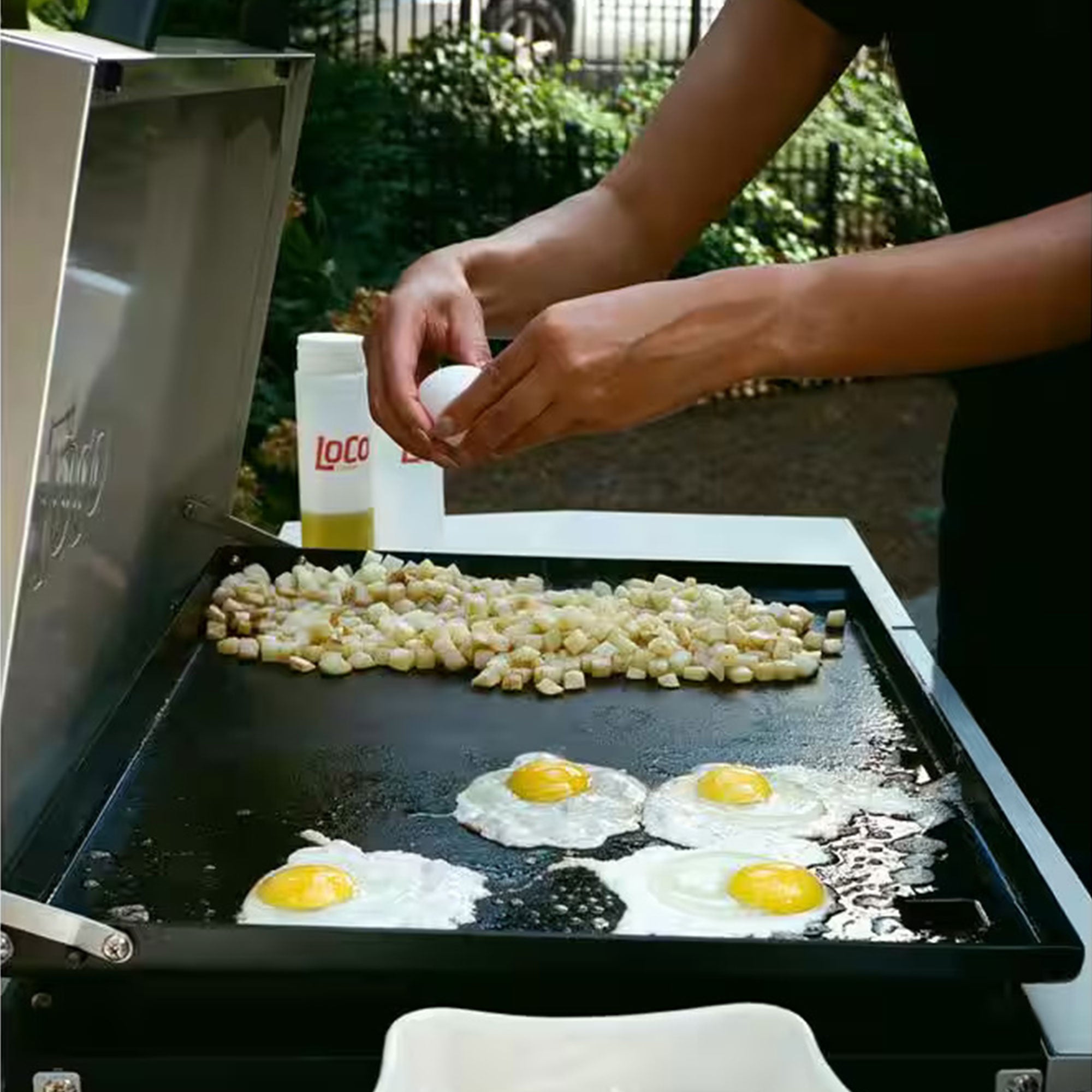 Loco Cookers 2-Burner SmartTemp Griddle Outdoor Flat Top Propane Gas Grill, 26" - VMInnovations