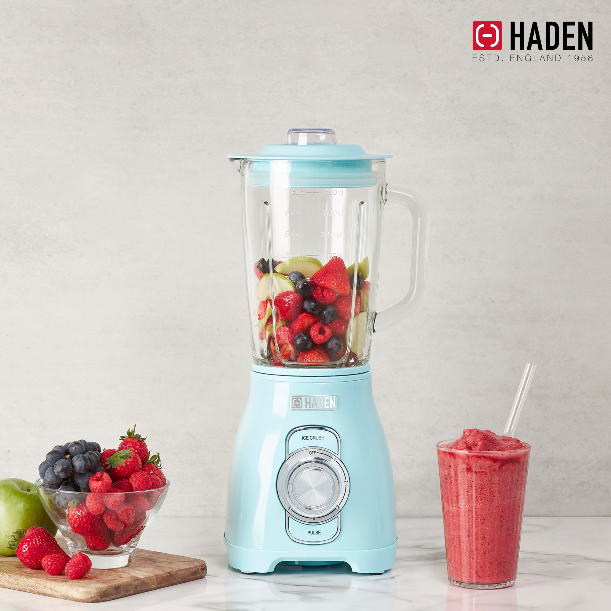 Haden Stainless 1.75 Liter Glass Jug 700W Power Blender, Turquoise/Chrome (Used) - VMInnovations