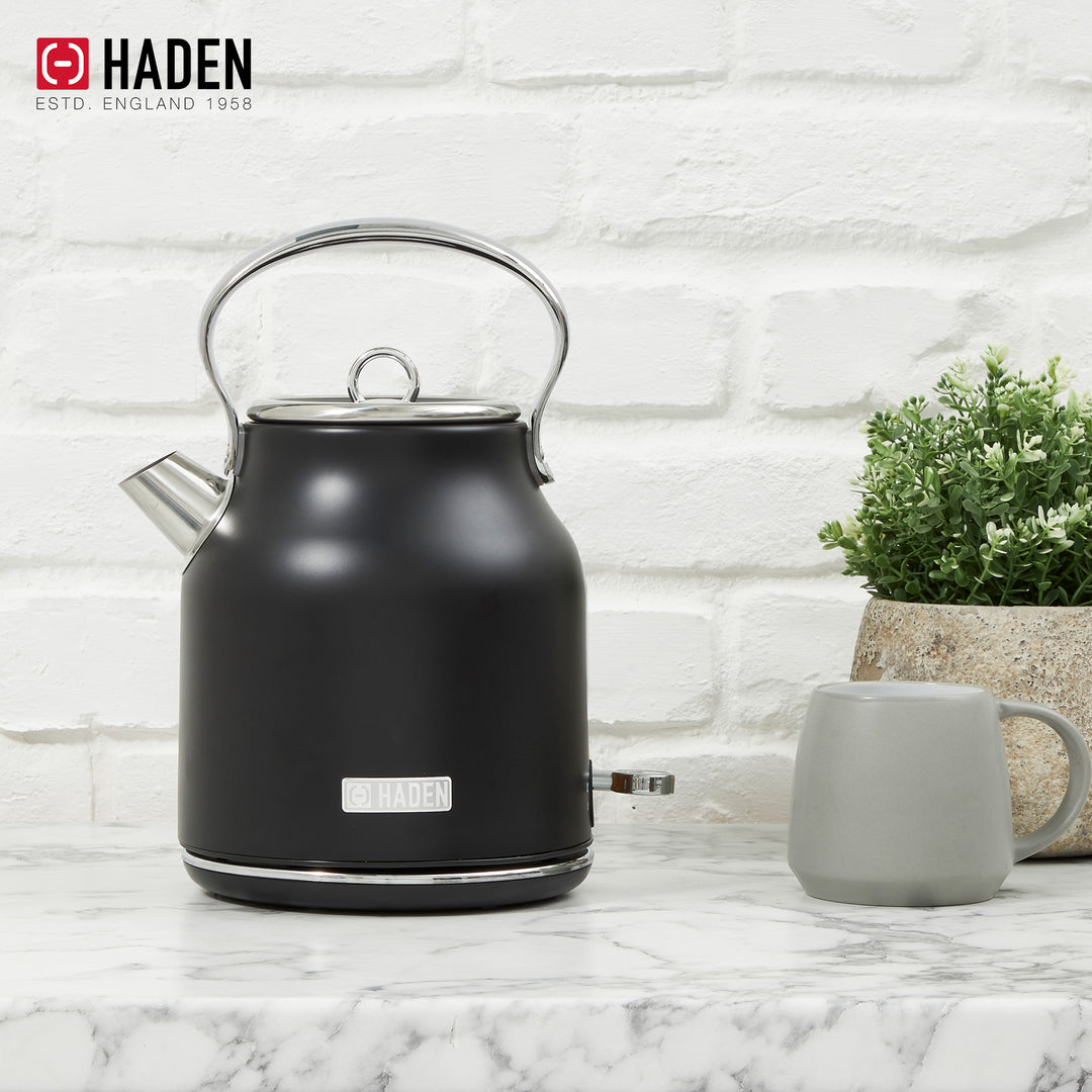 Haden Heritage 2 Slice Wide Slot Toaster & Electric Water Kettle, Black & Chrome - VMInnovations