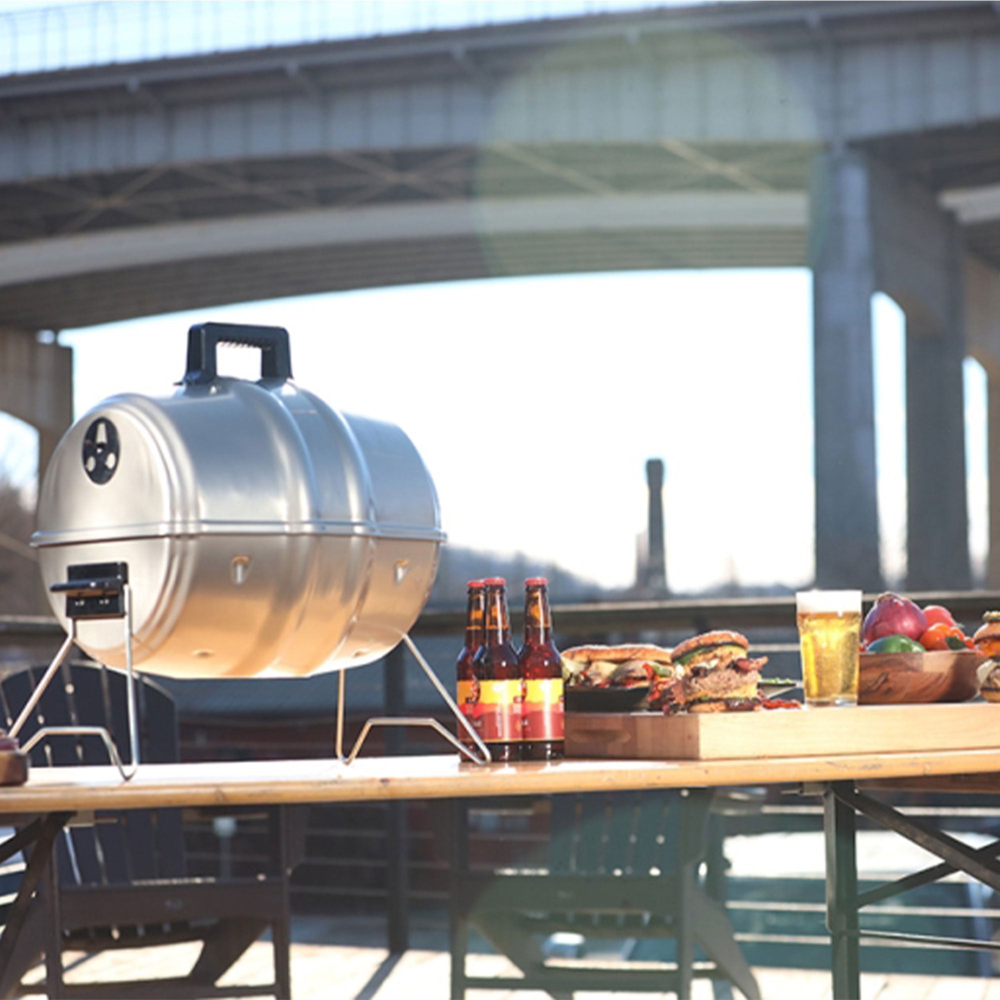 Americana Grills Keg A Que Charcoal BBQ Portable Grill, 186 Square Inch, Silver (Used)
