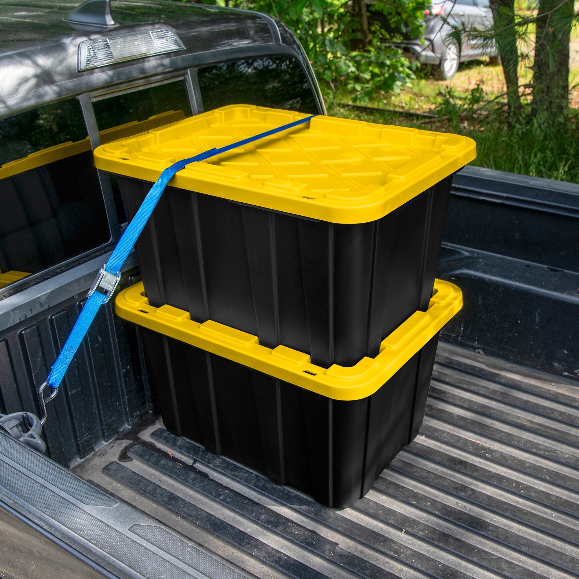 Sterilite 27 Gallon Industrial Stackable Storage Tote Lidded Containers, 12 Pack