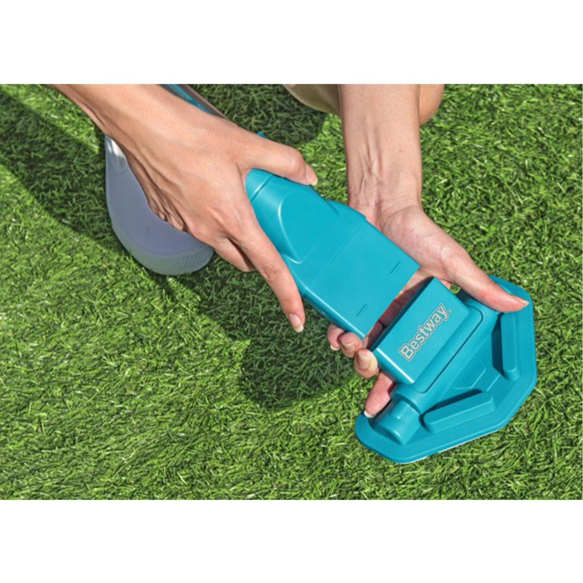 Bestway AquaSurge Swimming Pool Maintenance Accessory Kit with Vacuum (Open Box) - VMInnovations