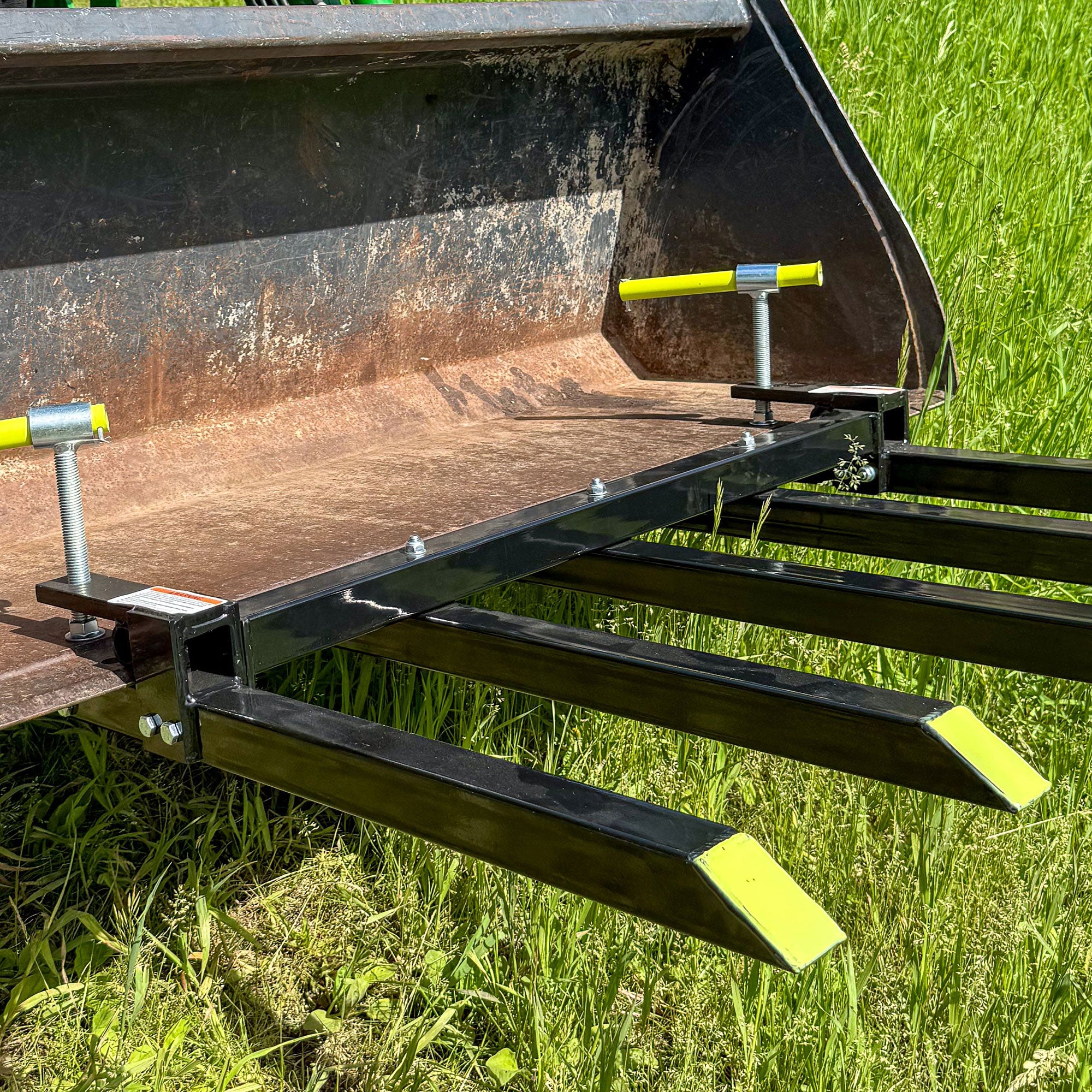 Field Tuff Debris Forks for Skid Loader or Tractor, 2500 lb. Capacity, Black - VMInnovations