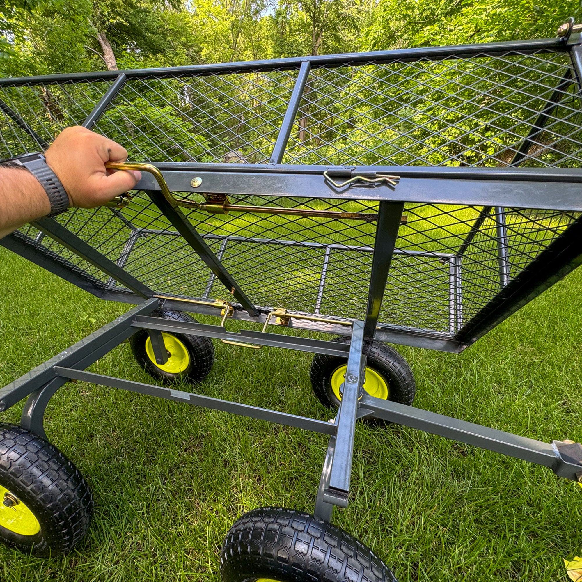 Yard Tuff 3-in-1 Dual Side Dump Wagon, Fold Down Sides,1000 lb. limit (Open Box)