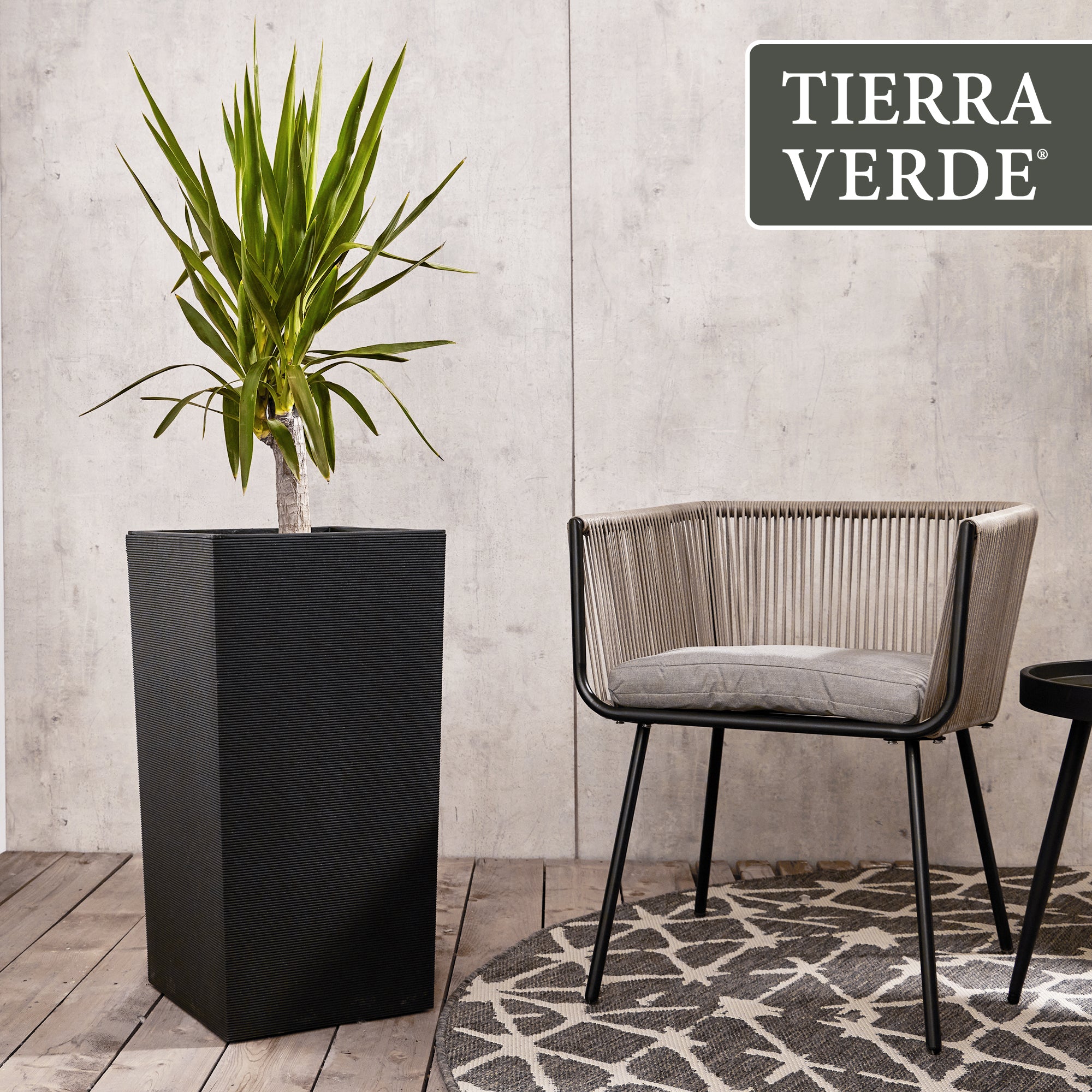 Tierra Verde Citadel Horizon Self Watering Square Planter, Black (Open Box) - VMInnovations