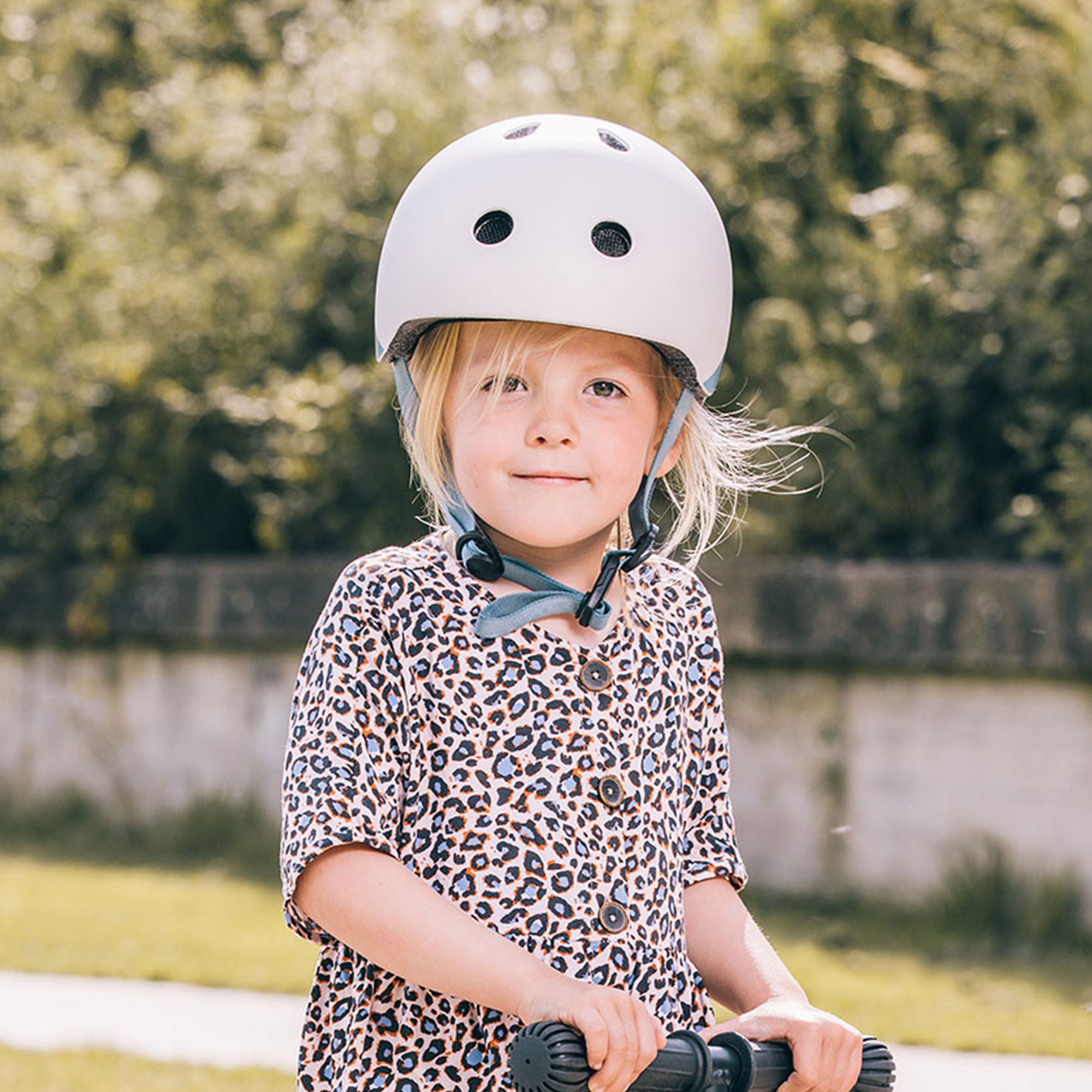 Scoot & Ride Toddler Kids Bike and Scooter Helmet with LED Light, S-M, Ash - VMInnovations