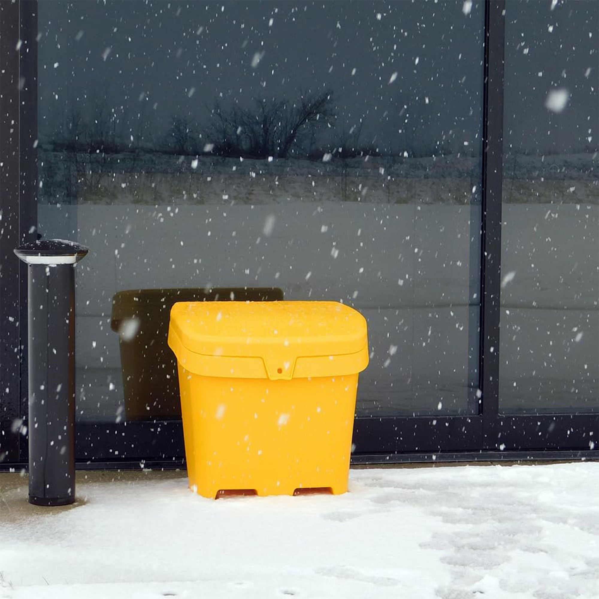 FCMP Outdoor 31 Gallon Salt & Sand Storage Box, Deck Container for Patio, Yellow - VMInnovations