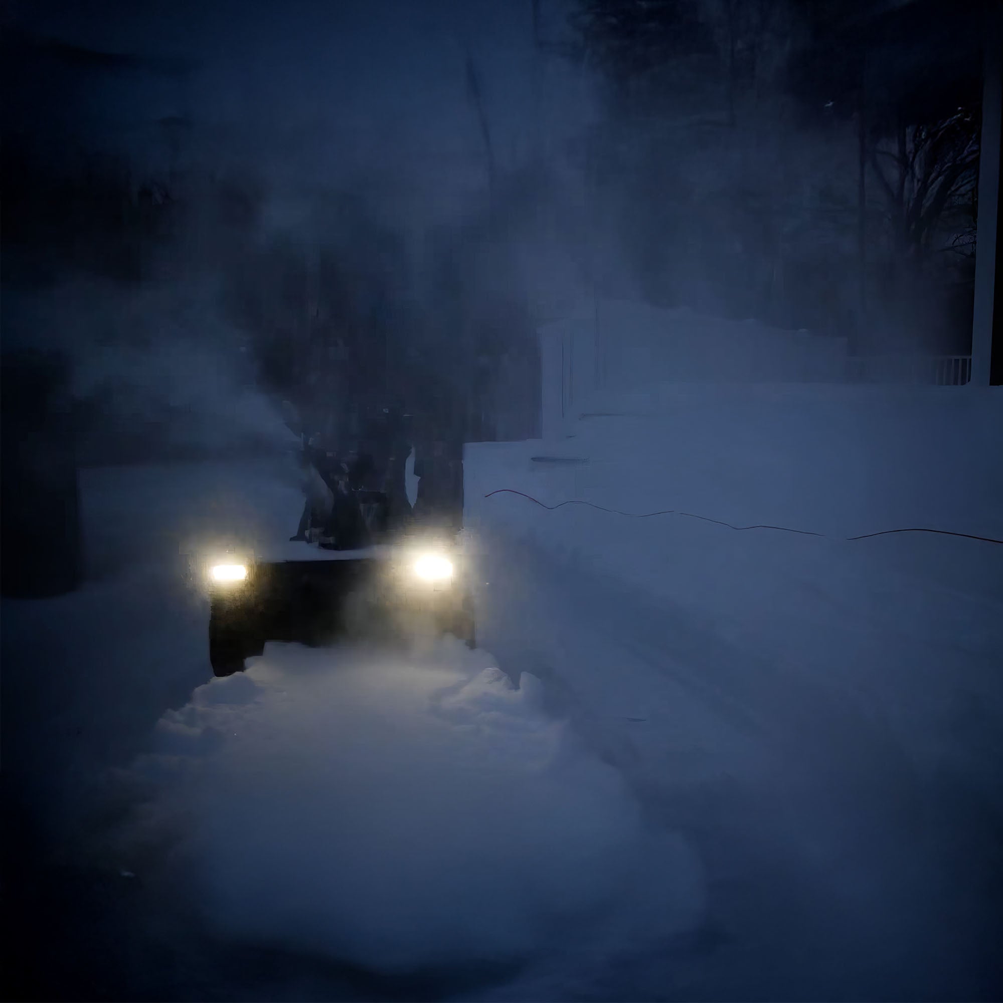 Snow Joe Electric Snow Blower, 22", Dual LED Lights, Cover Included (Open Box) - VMInnovations